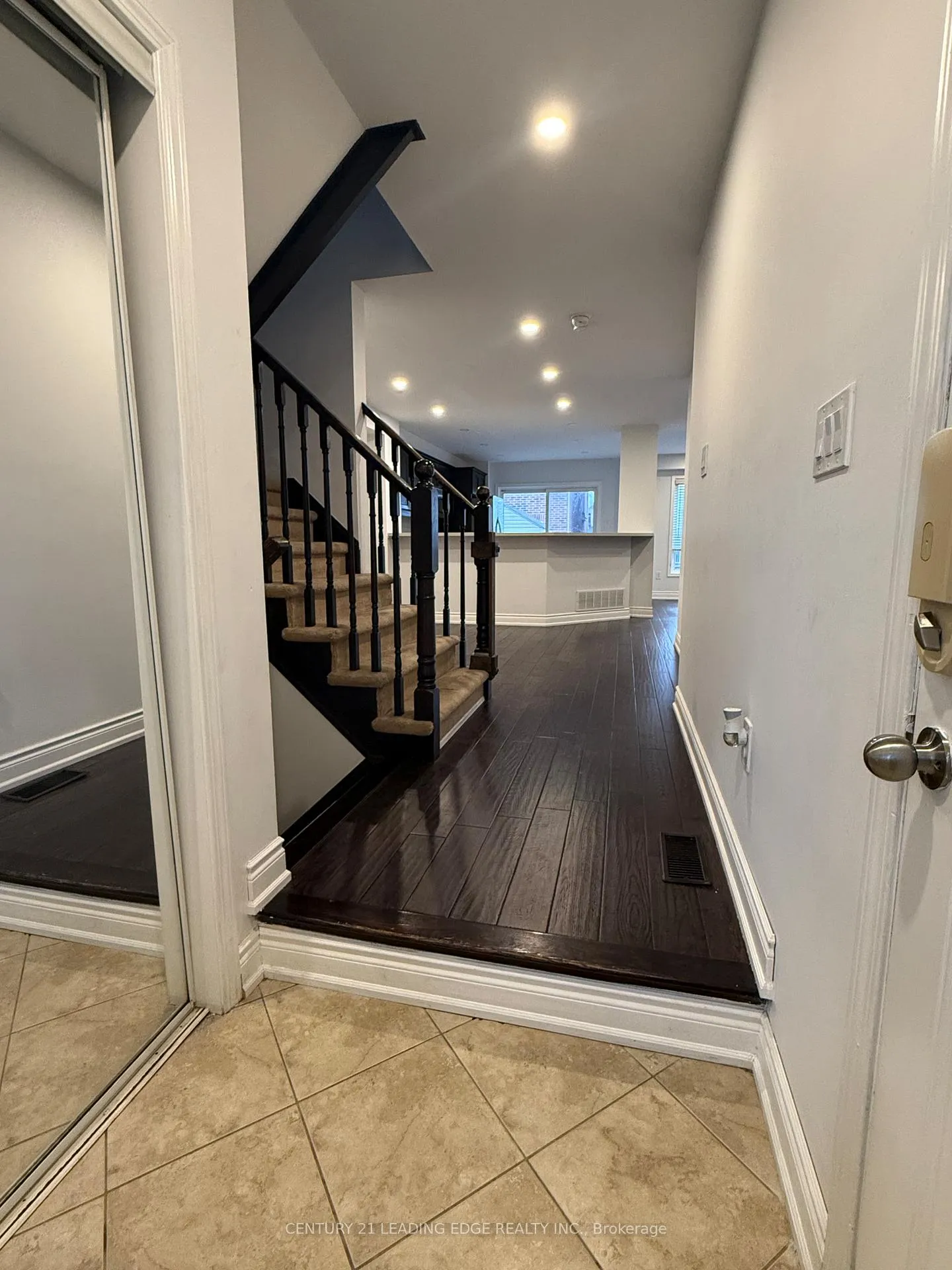 Photo 2 of 1887 Liatris Drive, Pickering, Duffin Heights — HOMEH