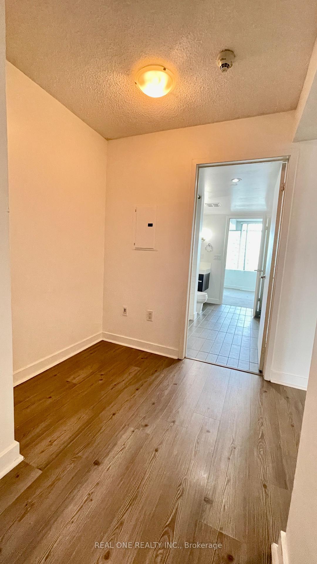 Photo 5 of Unit 2816, 25 Telegram Mews, Toronto, Waterfront Communities — HOMEH