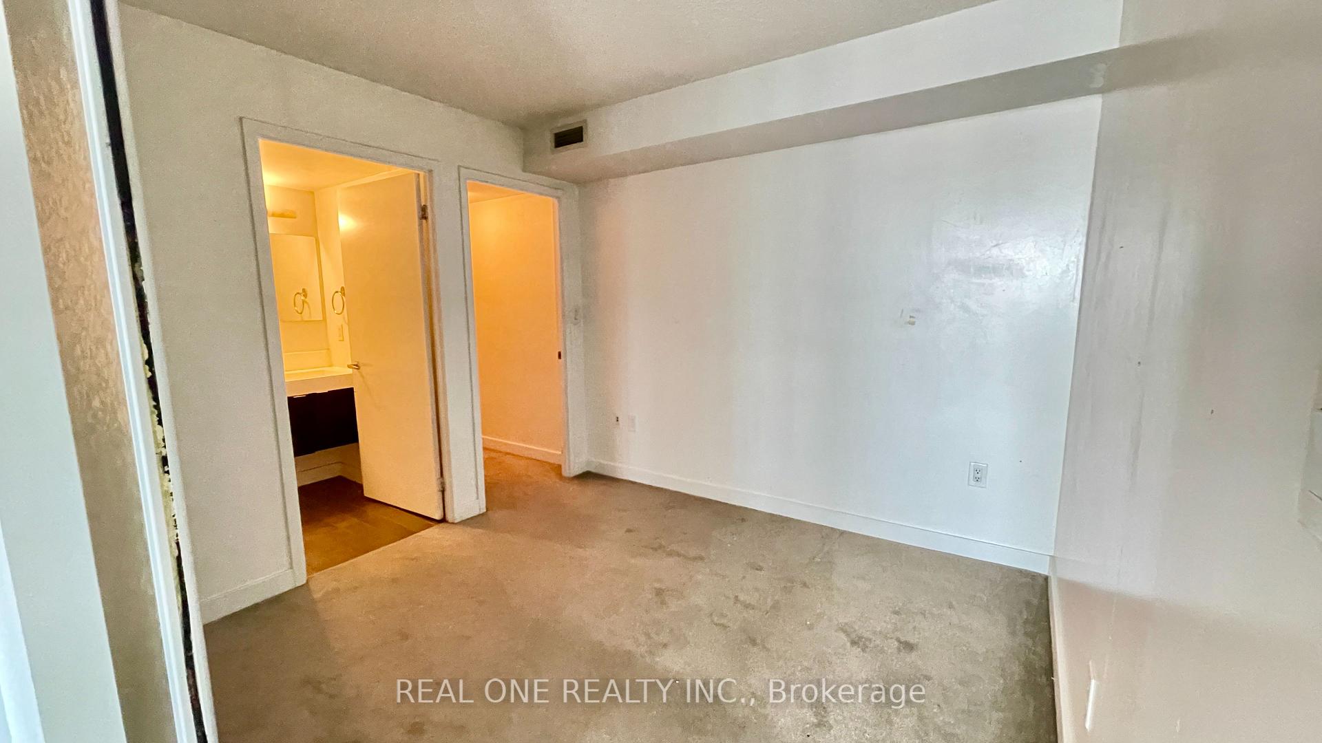 Photo 8 of Unit 2816, 25 Telegram Mews, Toronto, Waterfront Communities — HOMEH