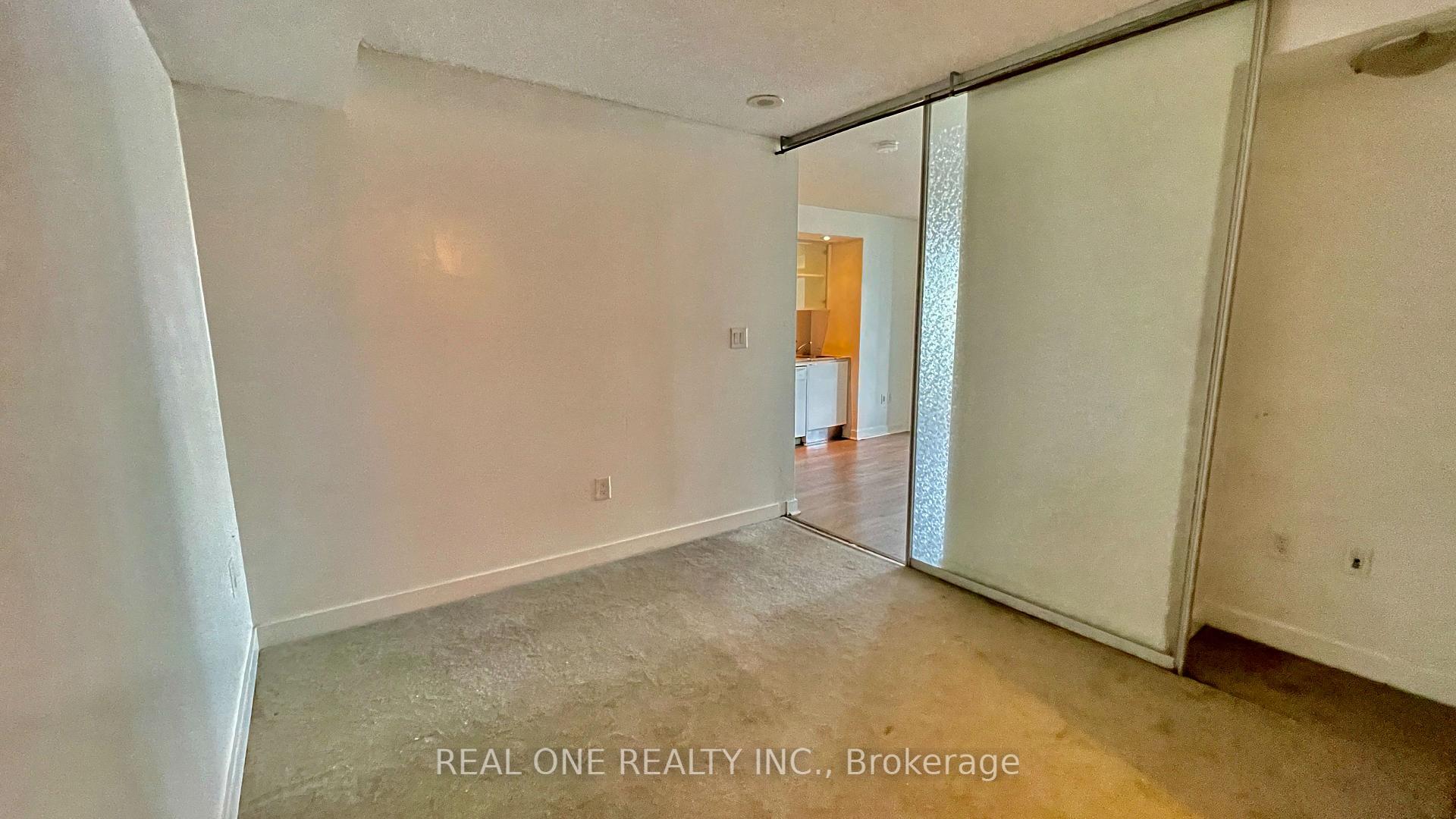 Photo 9 of Unit 2816, 25 Telegram Mews, Toronto, Waterfront Communities — HOMEH