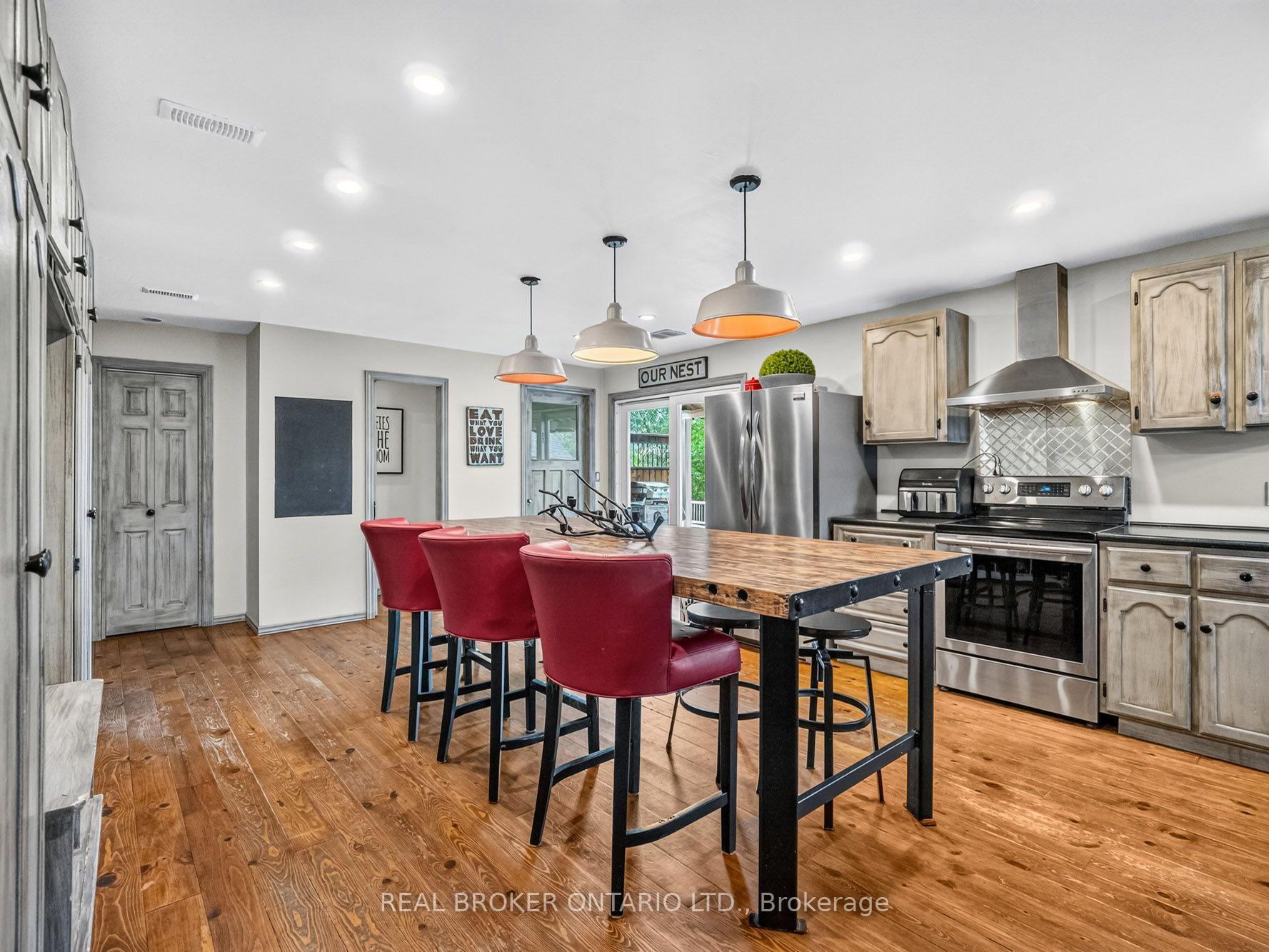 Photo 9 of 118 River Road, Pelham, Fenwick — HOMEH