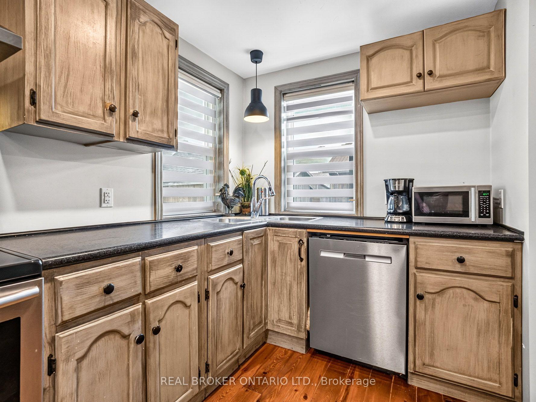 Photo 12 of 118 River Road, Pelham, Fenwick — HOMEH