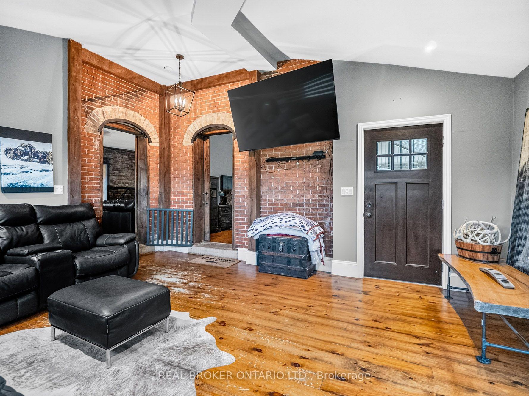 Photo 17 of 118 River Road, Pelham, Fenwick — HOMEH