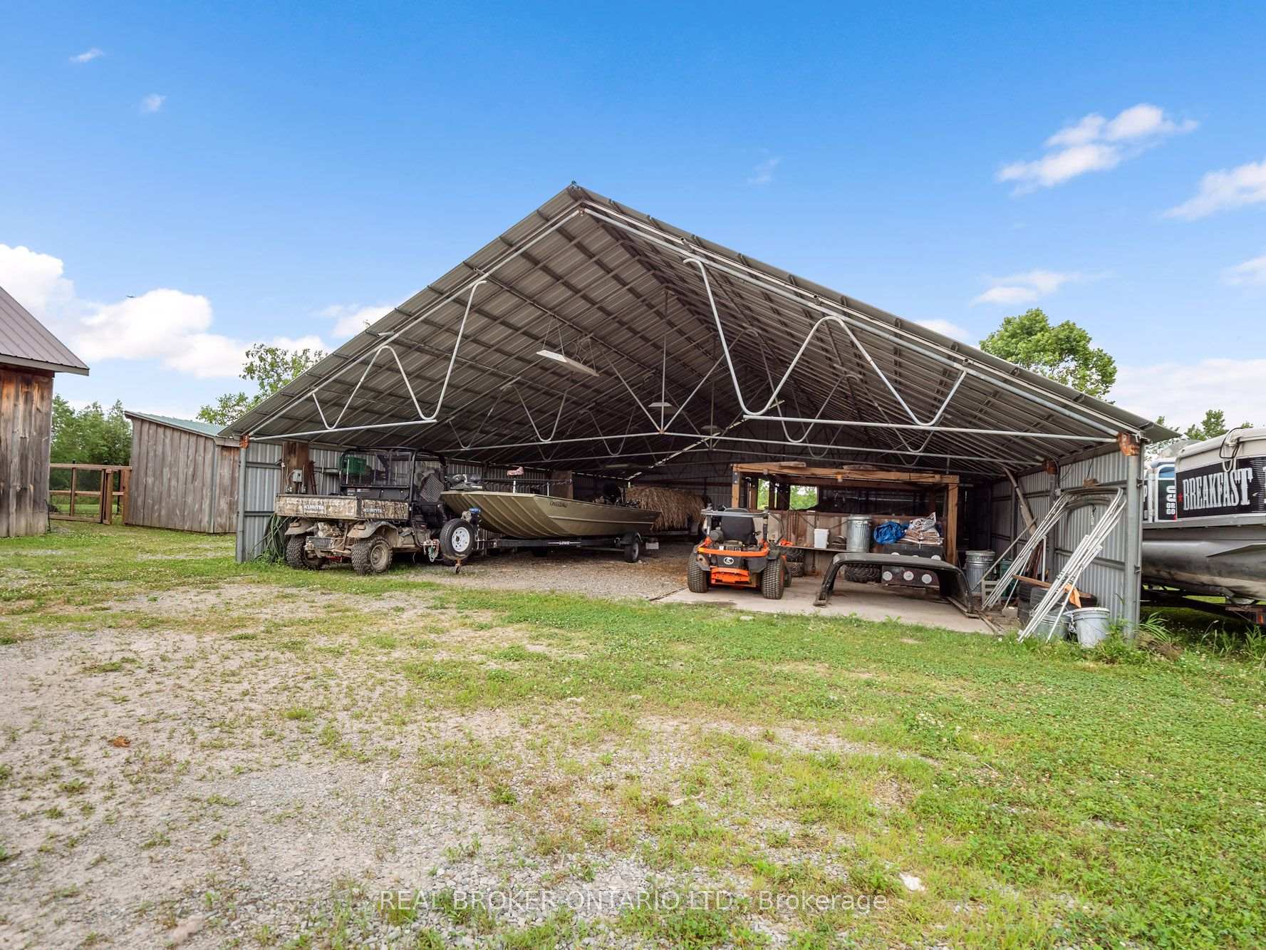 Photo 41 of 118 River Road, Pelham, Fenwick — HOMEH