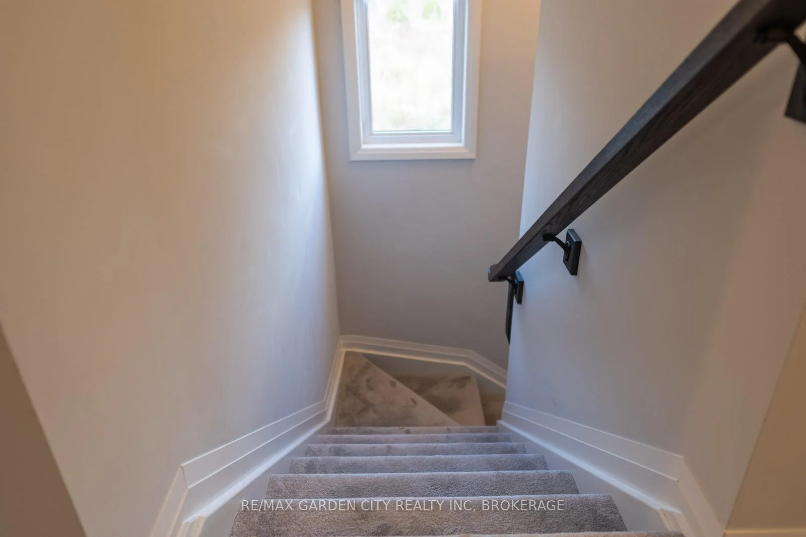 Photo 12 of Unit 20, 4552 Portage Road, Niagara Falls, Cherrywood — HOMEH