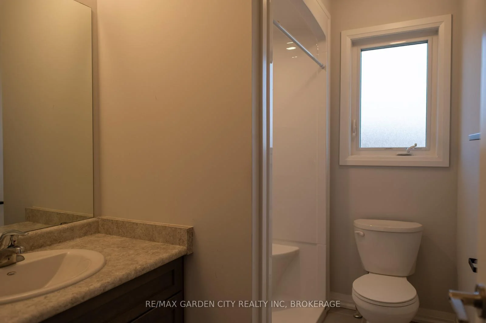 Photo 26 of Unit 20, 4552 Portage Road, Niagara Falls, Cherrywood — HOMEH