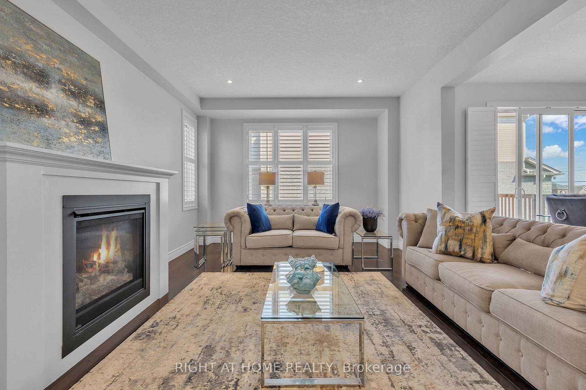 Photo 14 of 321 Carriage Way, Waterloo, Bridgeport — HOMEH