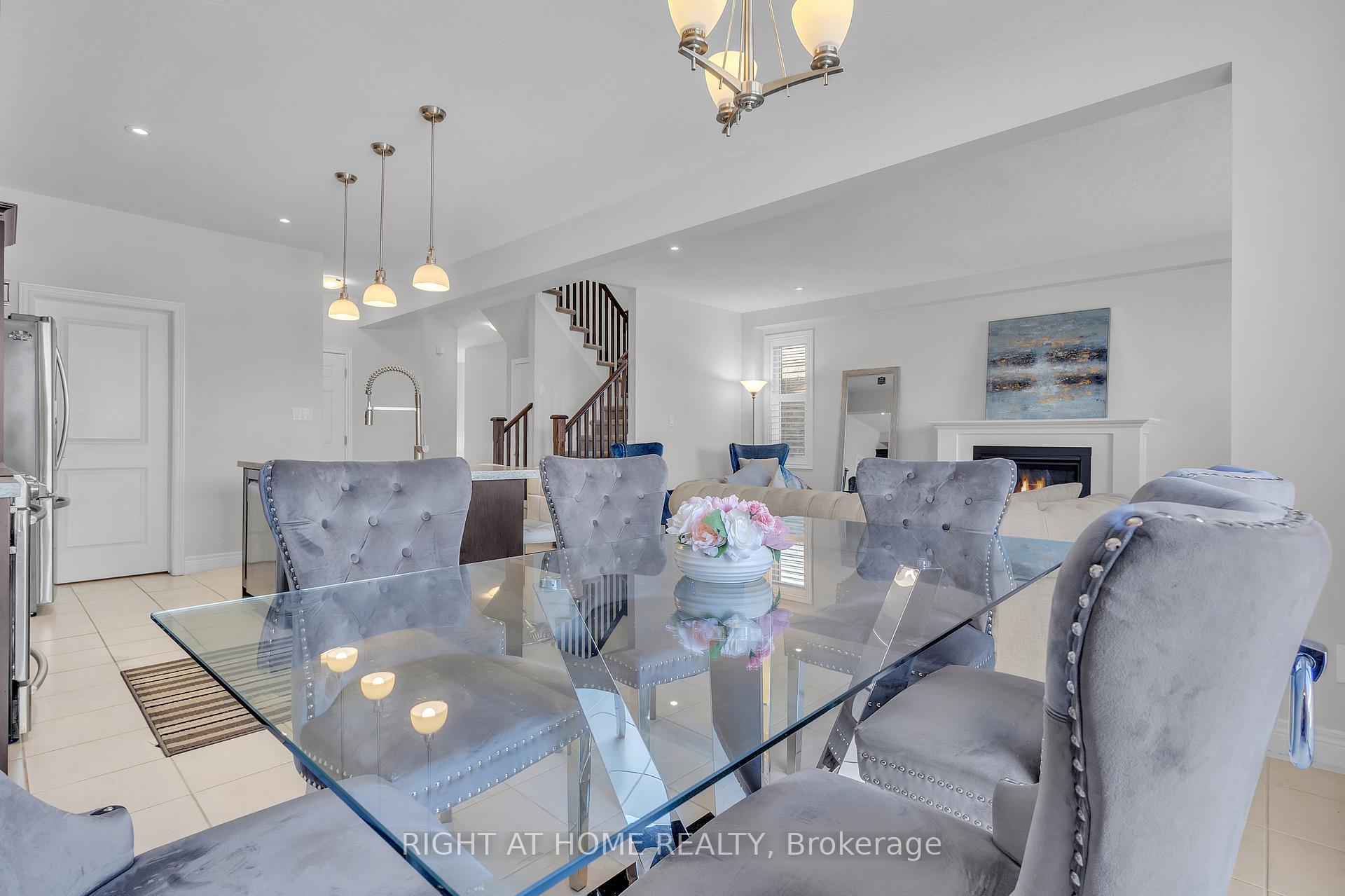 Photo 15 of 321 Carriage Way, Waterloo, Bridgeport — HOMEH