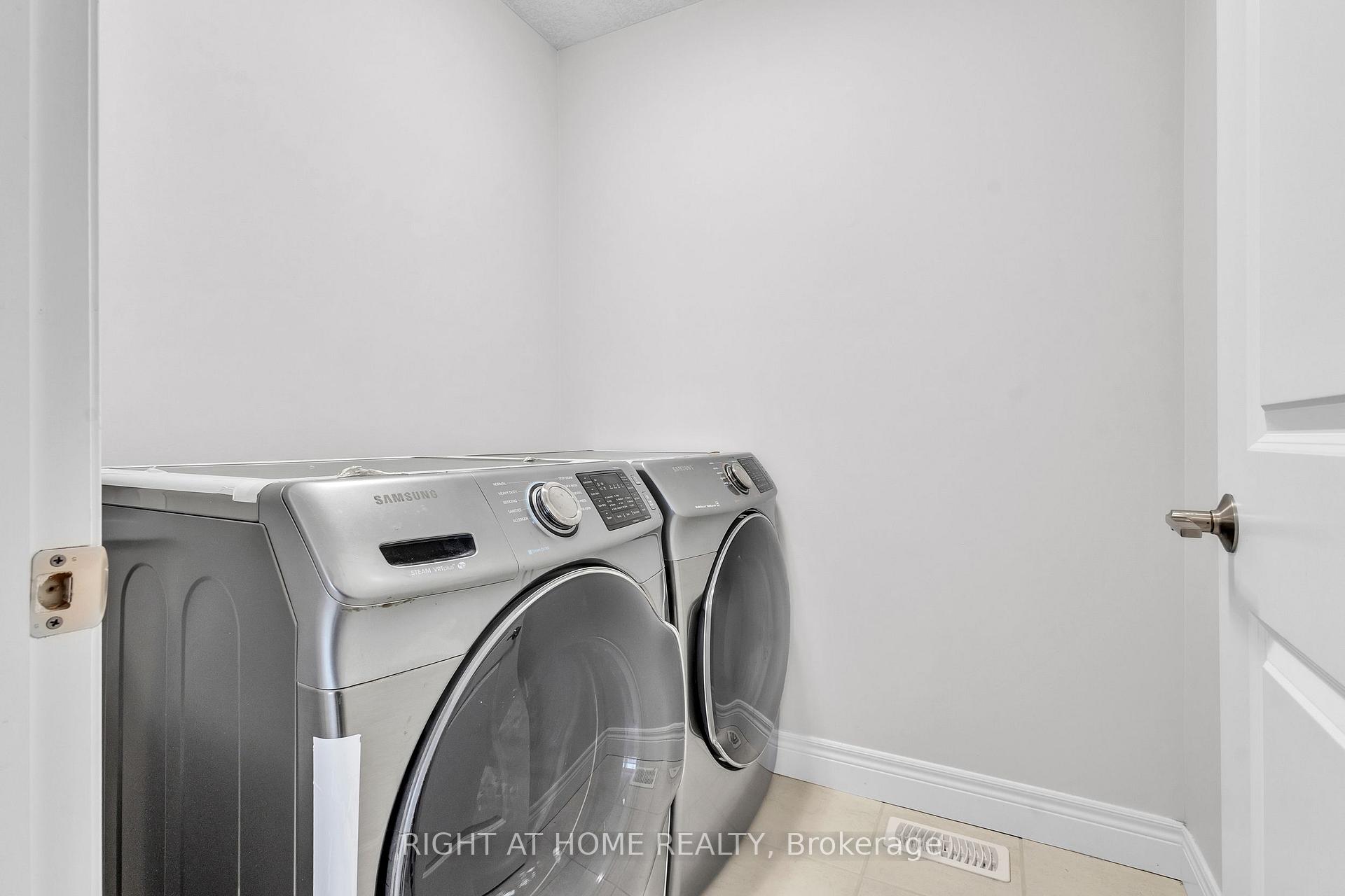 Photo 34 of 321 Carriage Way, Waterloo, Bridgeport — HOMEH
