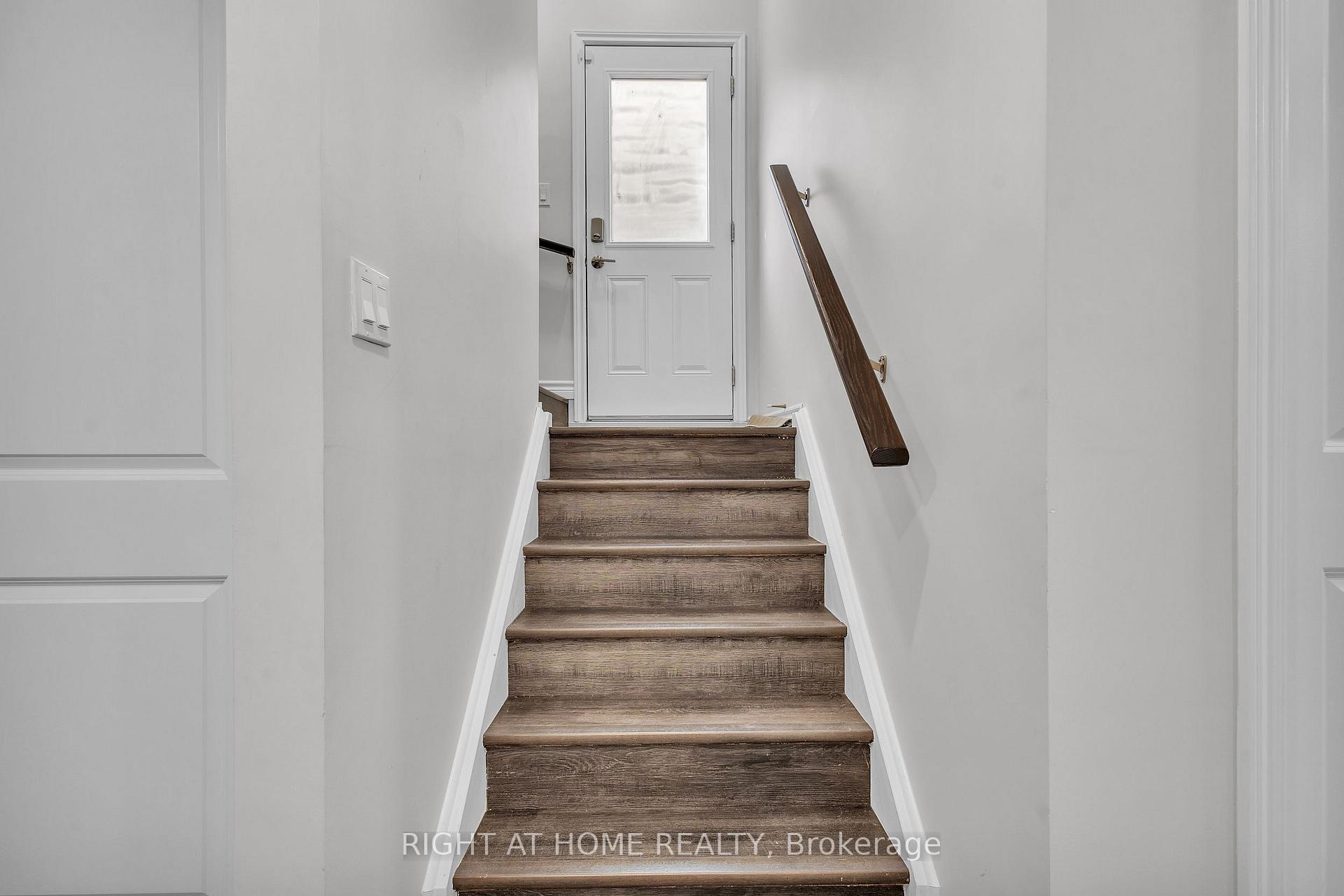 Photo 36 of 321 Carriage Way, Waterloo, Bridgeport — HOMEH
