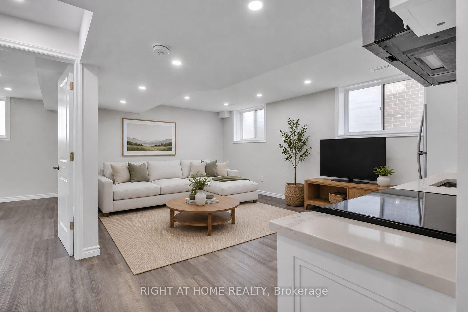 Photo 38 of 321 Carriage Way, Waterloo, Bridgeport — HOMEH