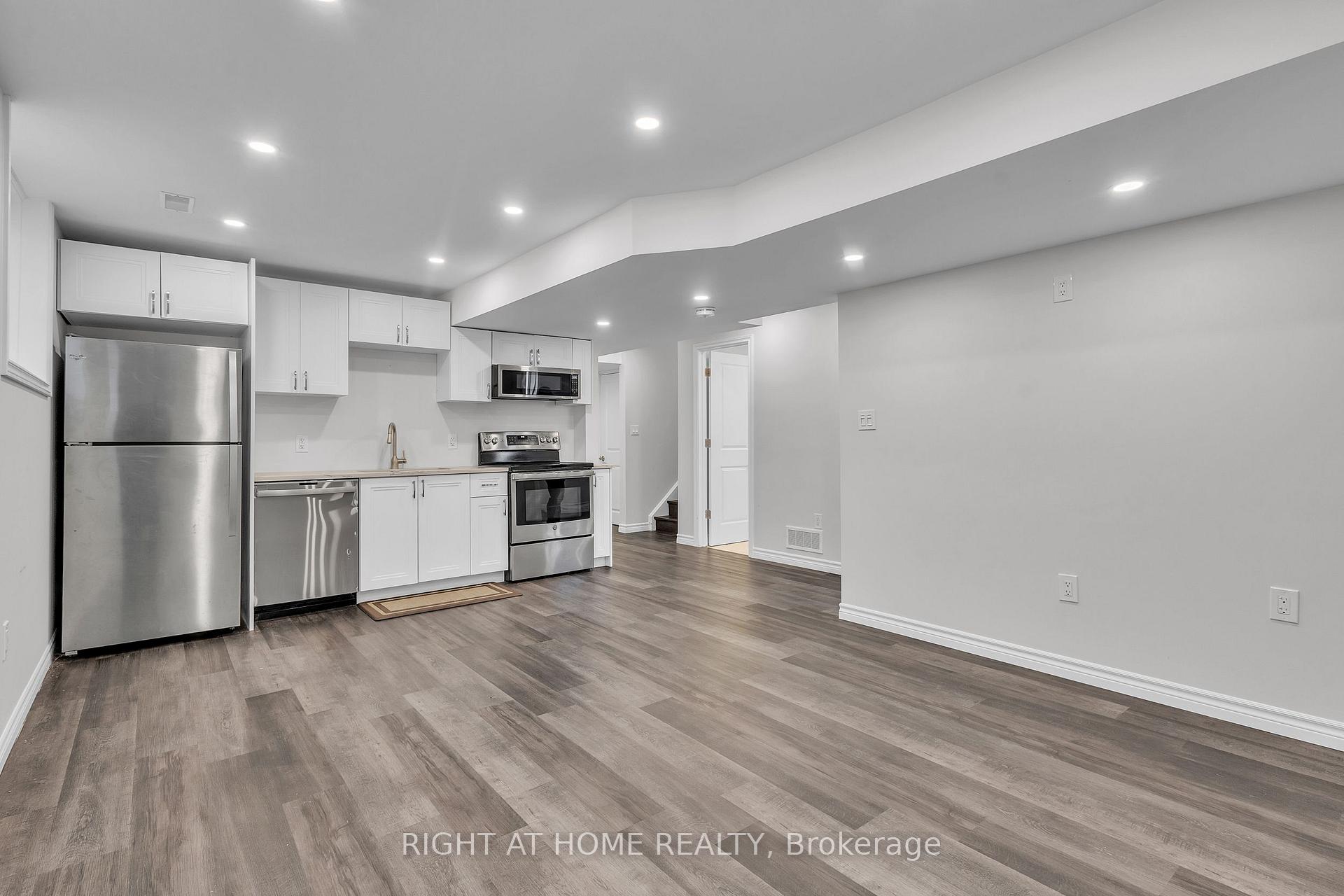 Photo 39 of 321 Carriage Way, Waterloo, Bridgeport — HOMEH