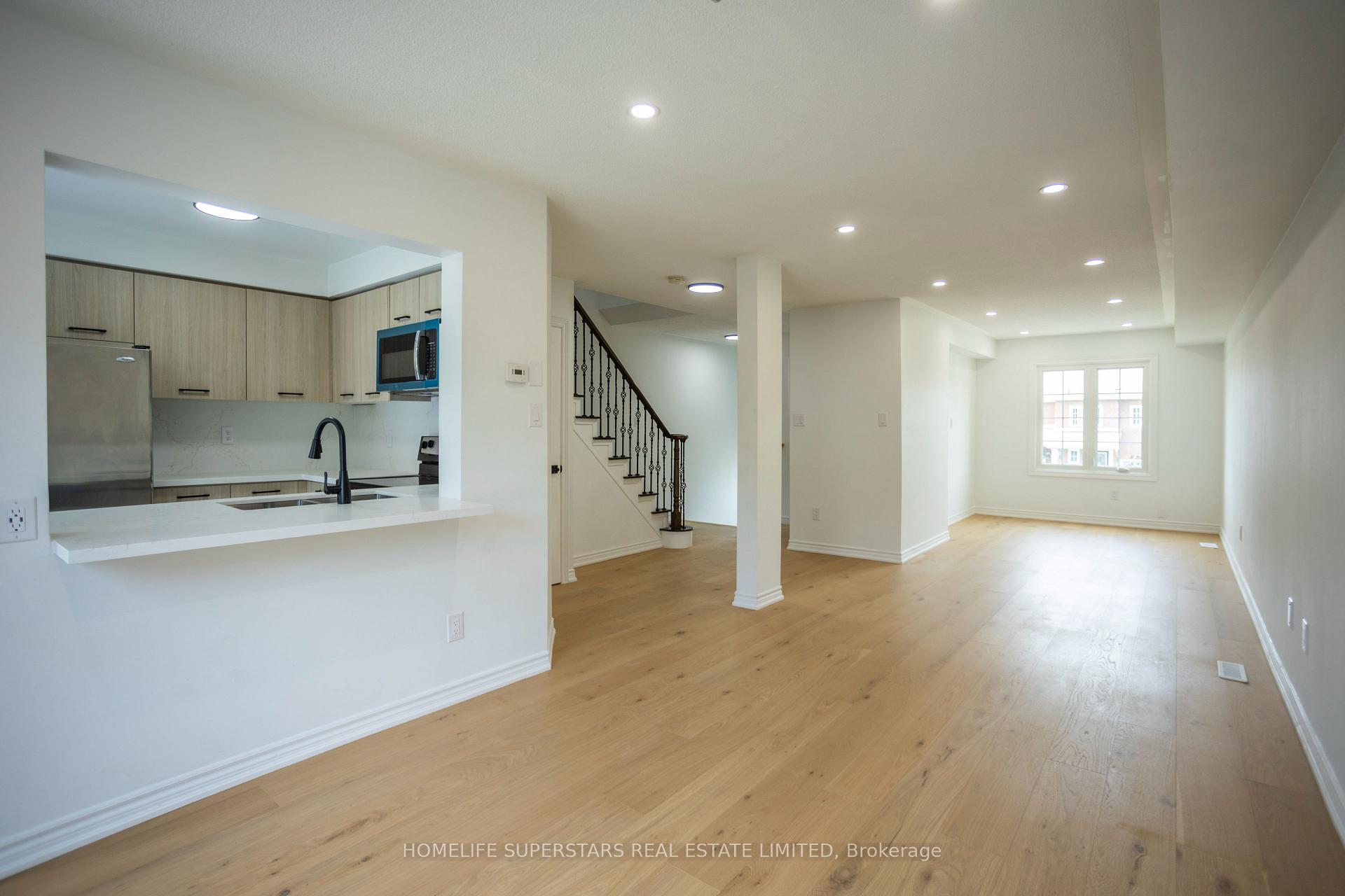 Photo 13 of 6 Smales Drive, Ajax, Central — HOMEH
