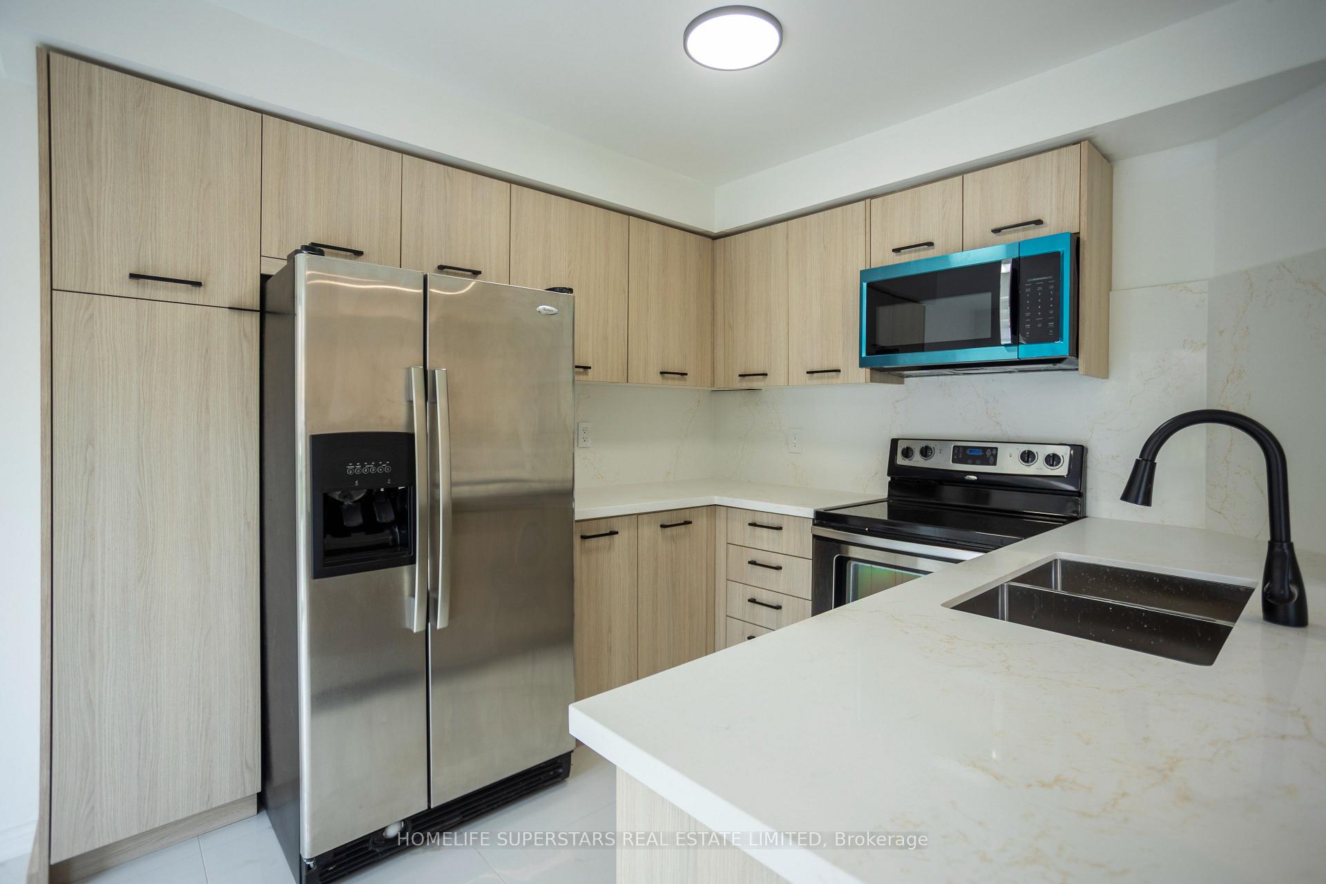 Photo 14 of 6 Smales Drive, Ajax, Central — HOMEH