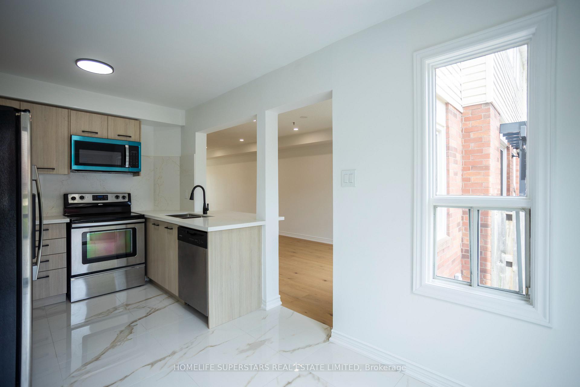 Photo 15 of 6 Smales Drive, Ajax, Central — HOMEH