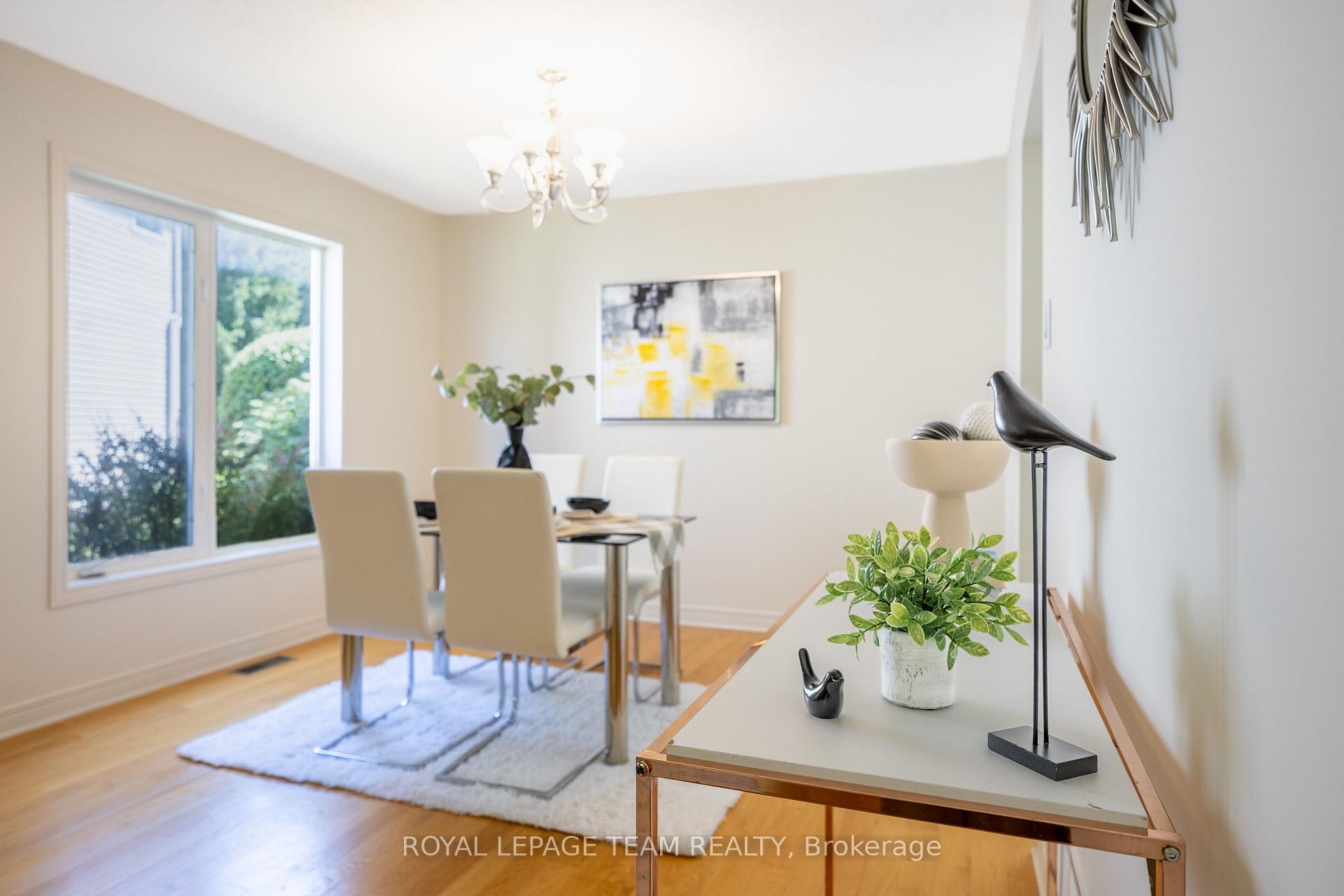 Photo 15 of 29 Keno Way, Ottawa, Kanata - Kanata Lakes/Heritage Hills — HOMEH