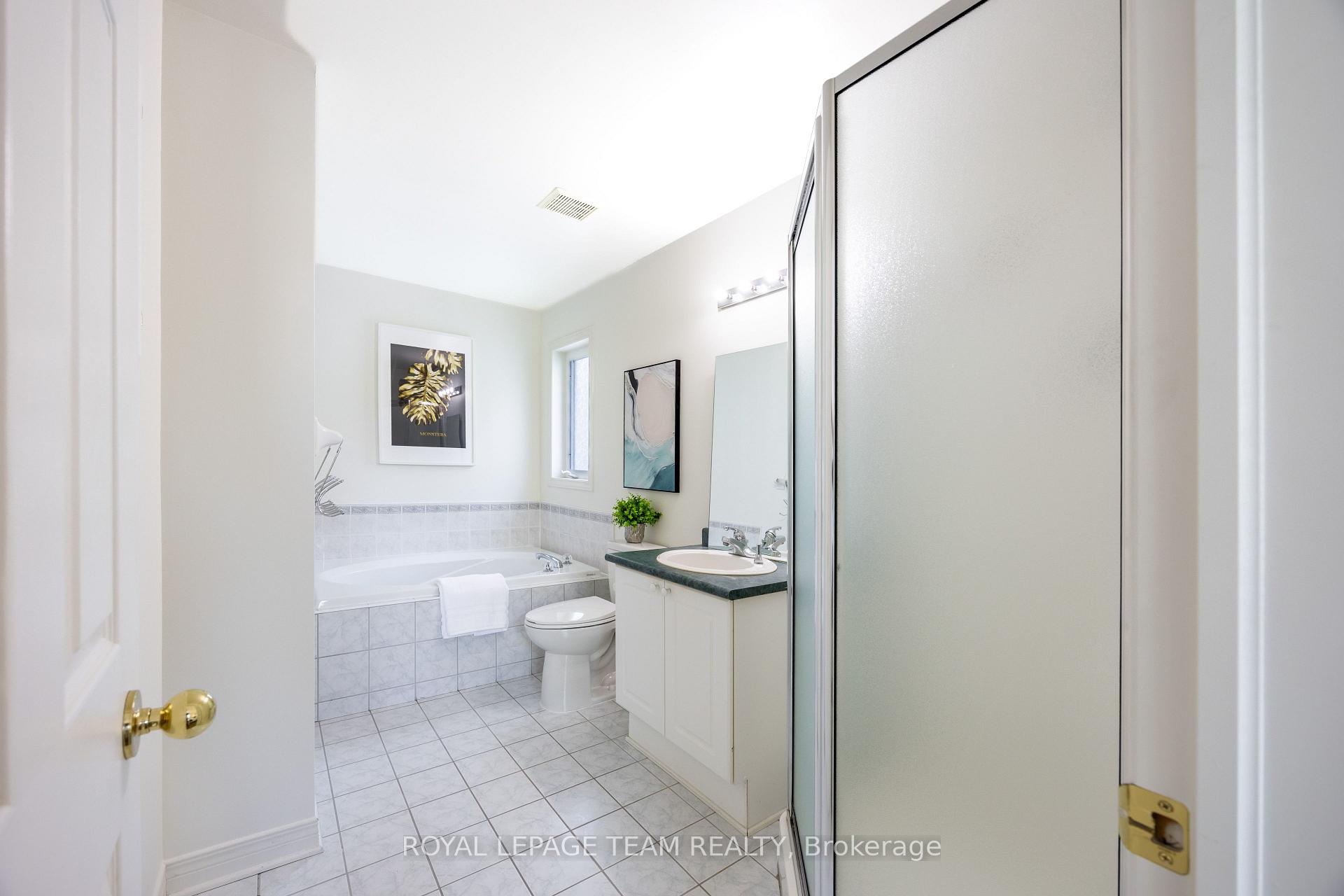 Photo 32 of 29 Keno Way, Ottawa, Kanata - Kanata Lakes/Heritage Hills — HOMEH