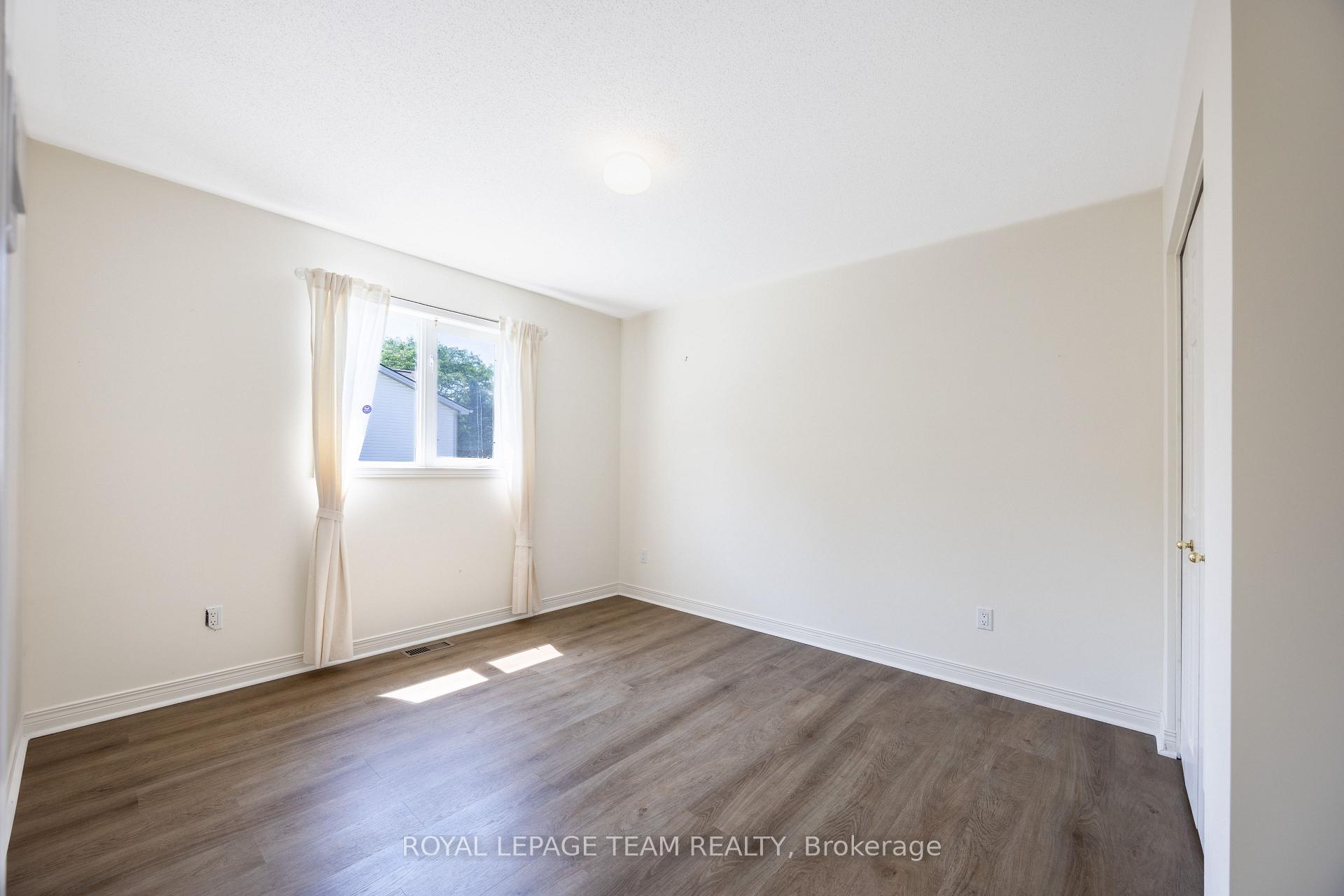 Photo 38 of 29 Keno Way, Ottawa, Kanata - Kanata Lakes/Heritage Hills — HOMEH