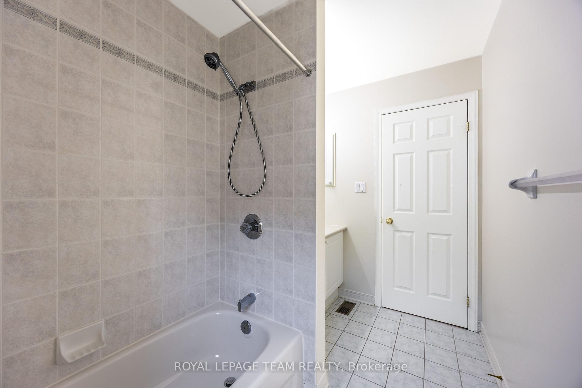 Photo 42 of 29 Keno Way, Ottawa, Kanata - Kanata Lakes/Heritage Hills — HOMEH