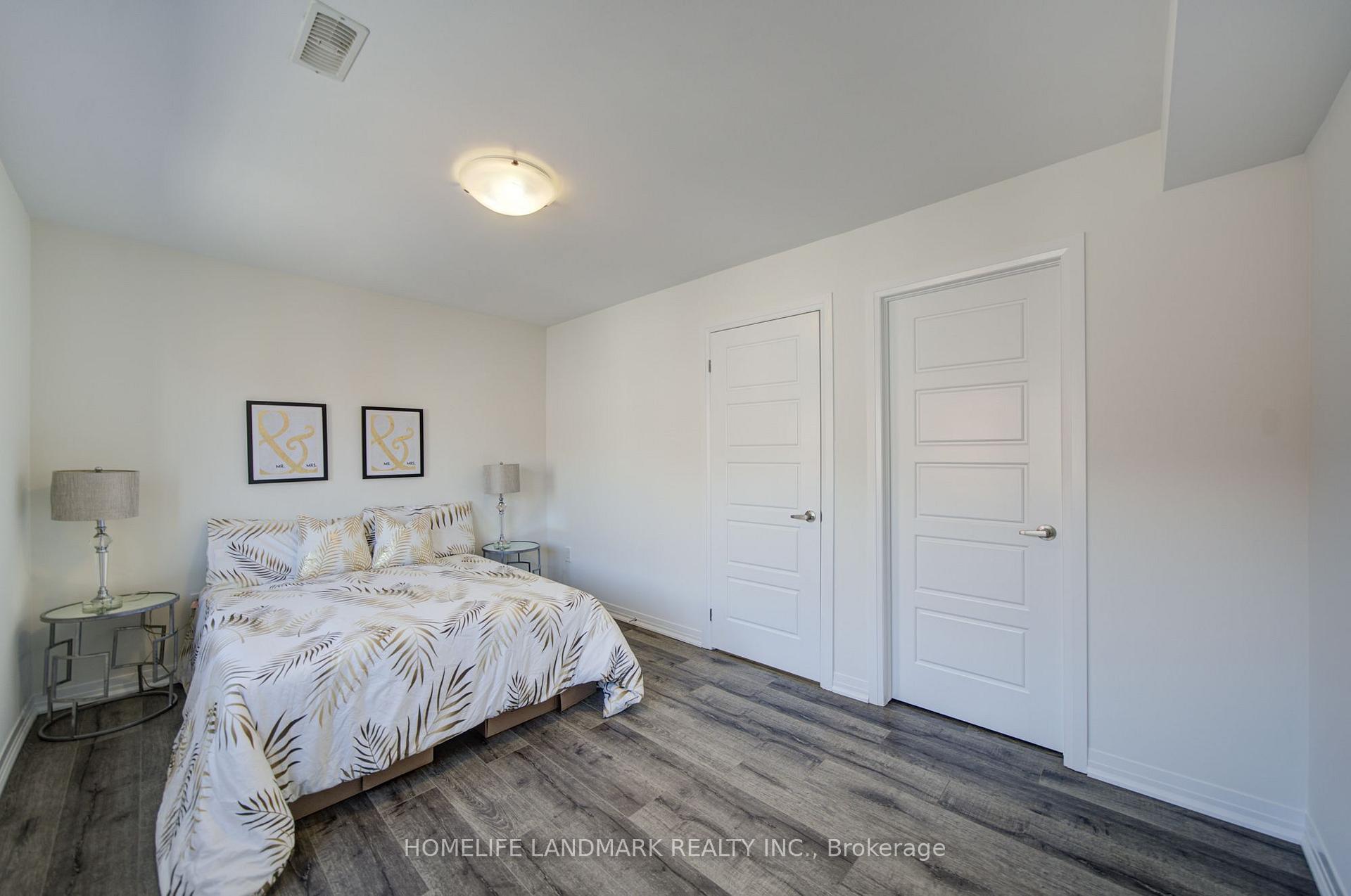 Photo 30 of 38 Sarah Jackson Crescent, North York, Downsview-Roding-CFB — HOMEH
