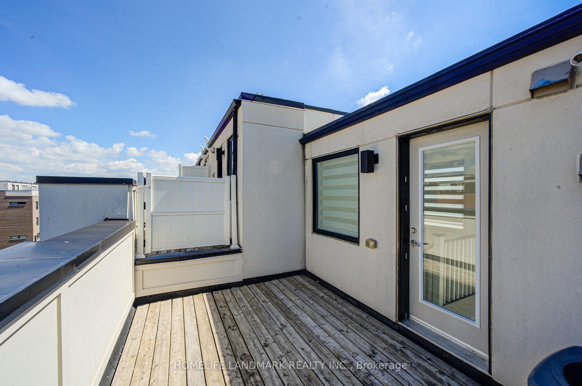 Photo 42 of 38 Sarah Jackson Crescent, North York, Downsview-Roding-CFB — HOMEH