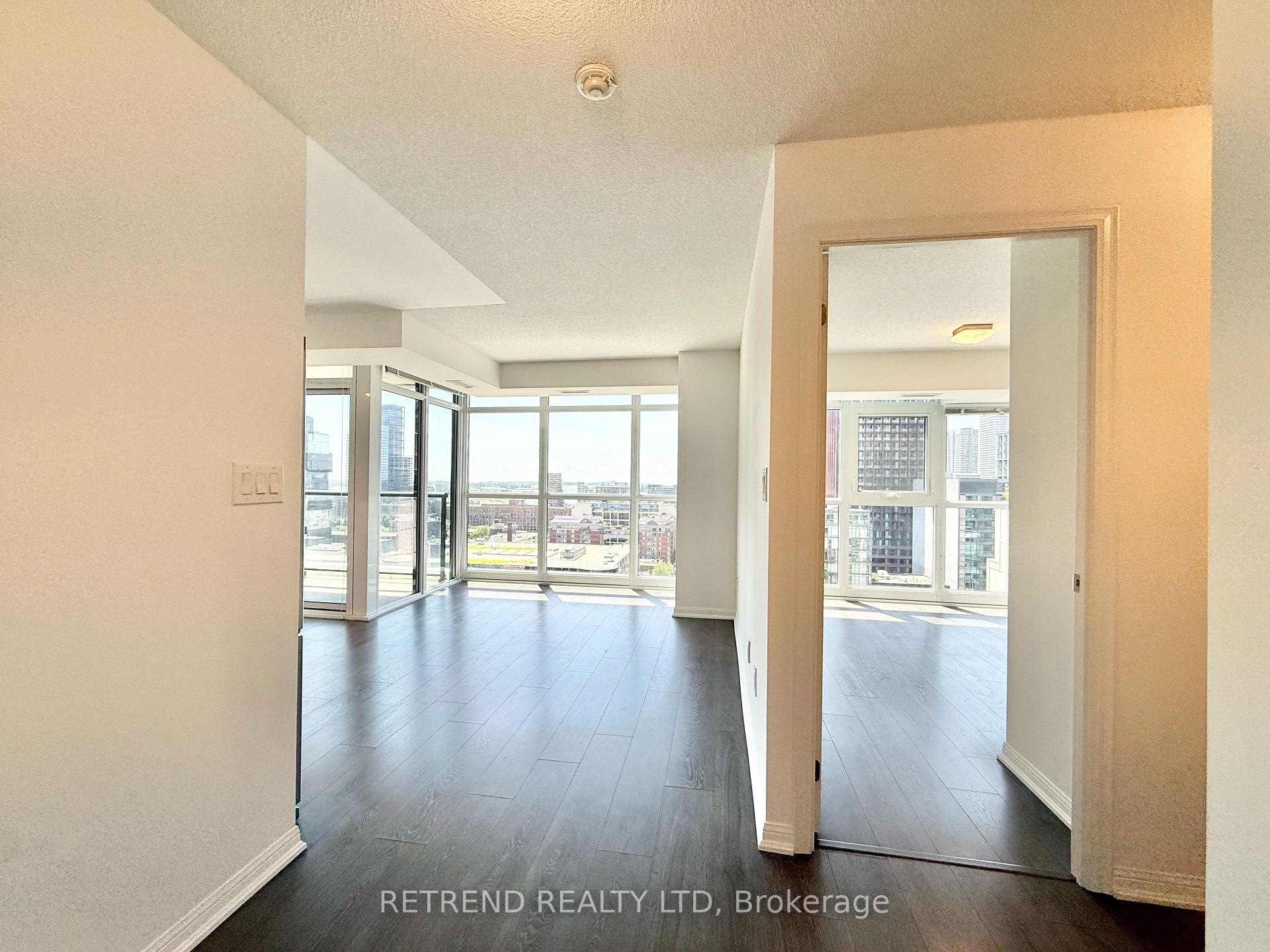 Photo 2 of Unit 2204, 400 Adelaide Street E, Toronto, Moss Park — HOMEH