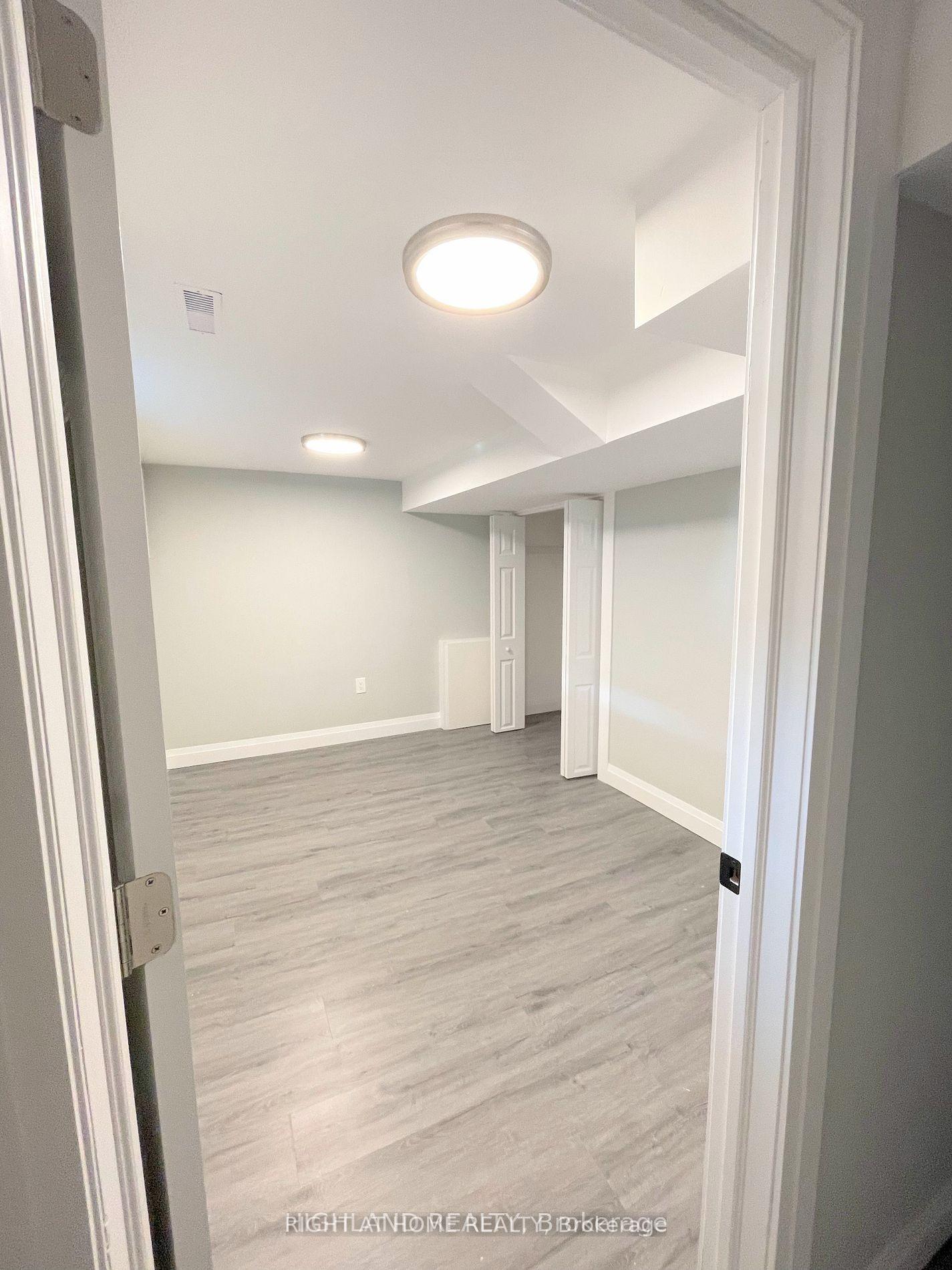 Photo 8 of Unit Lower Unit, 12 Croydon Drive, St. Catharines, Lakeshore — HOMEH