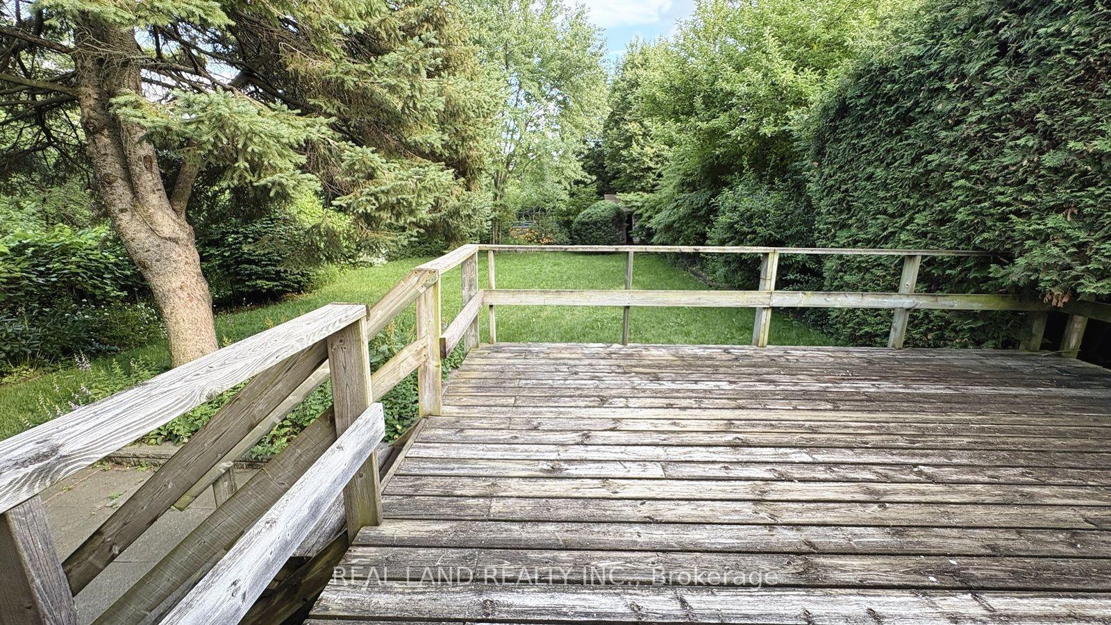 Photo 20 of 53 Lloydminster Crescent, North York, Newtonbrook East — HOMEH