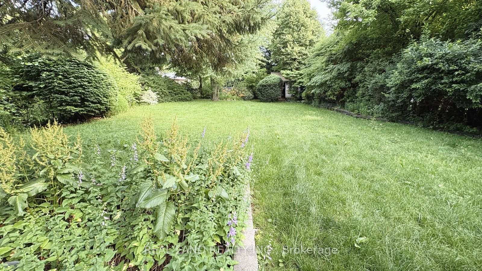 Photo 24 of 53 Lloydminster Crescent, North York, Newtonbrook East — HOMEH