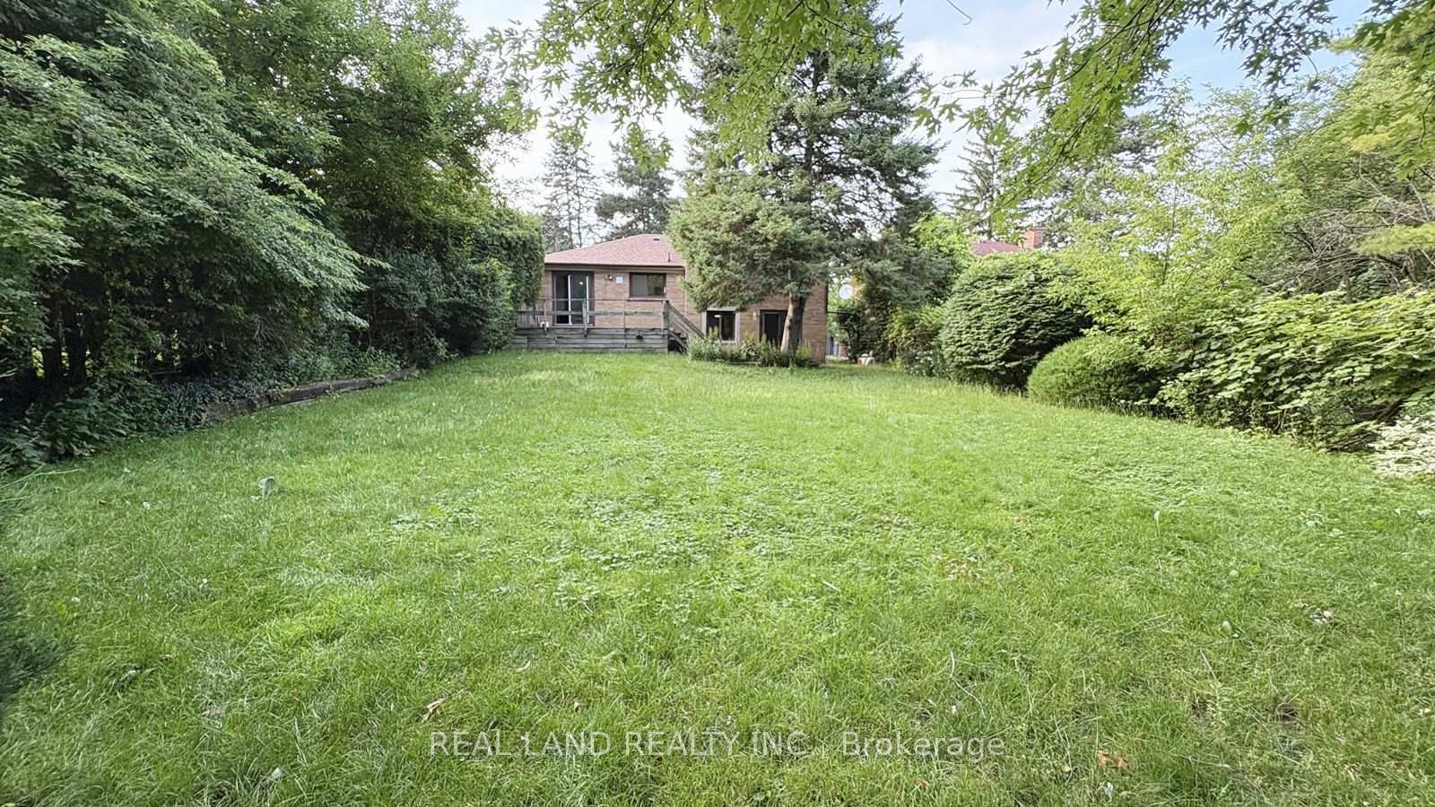 Photo 26 of 53 Lloydminster Crescent, North York, Newtonbrook East — HOMEH