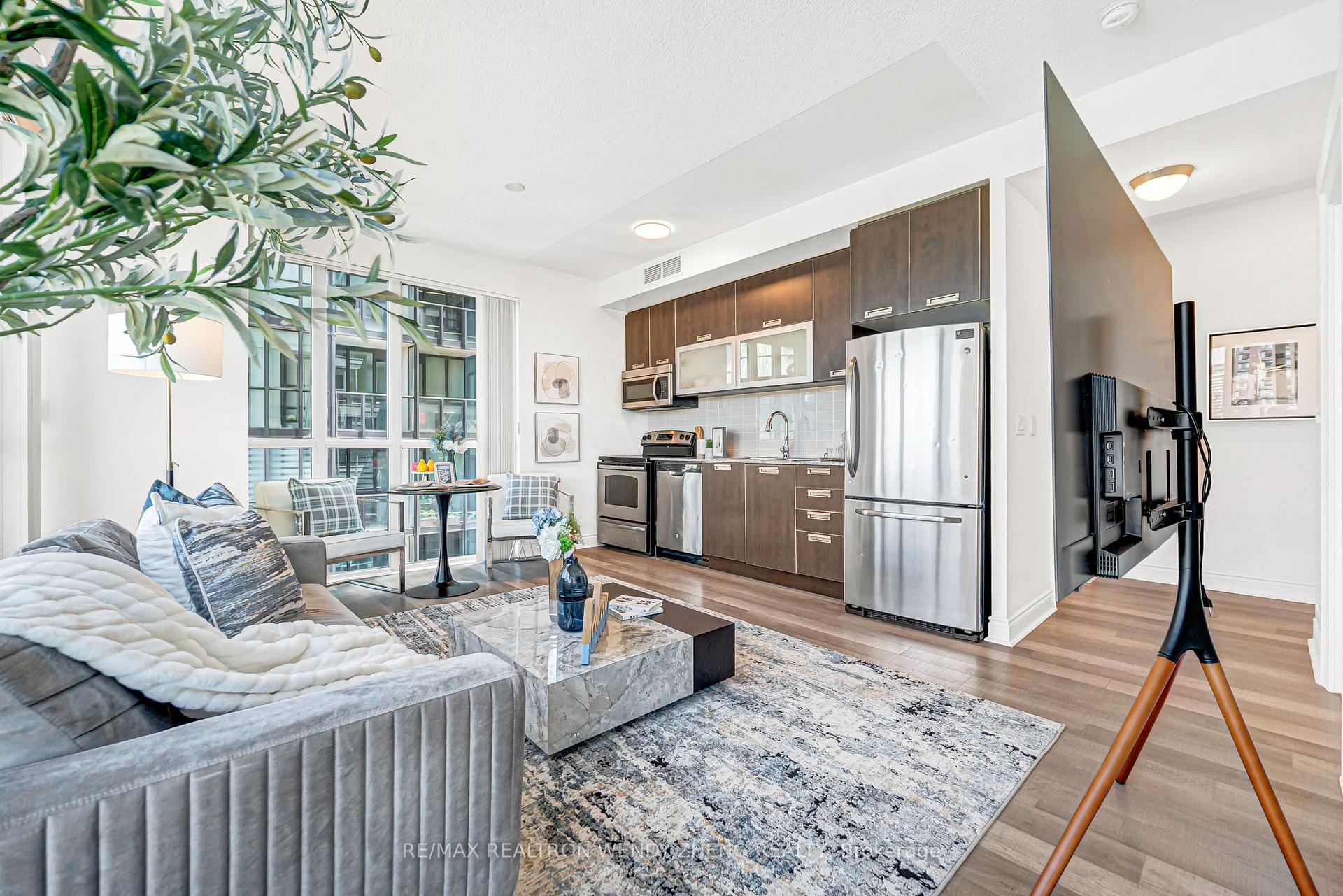 Photo 10 of Unit 2402, 28 Ted Rogers Way, Toronto, Church-Yonge Corridor — HOMEH