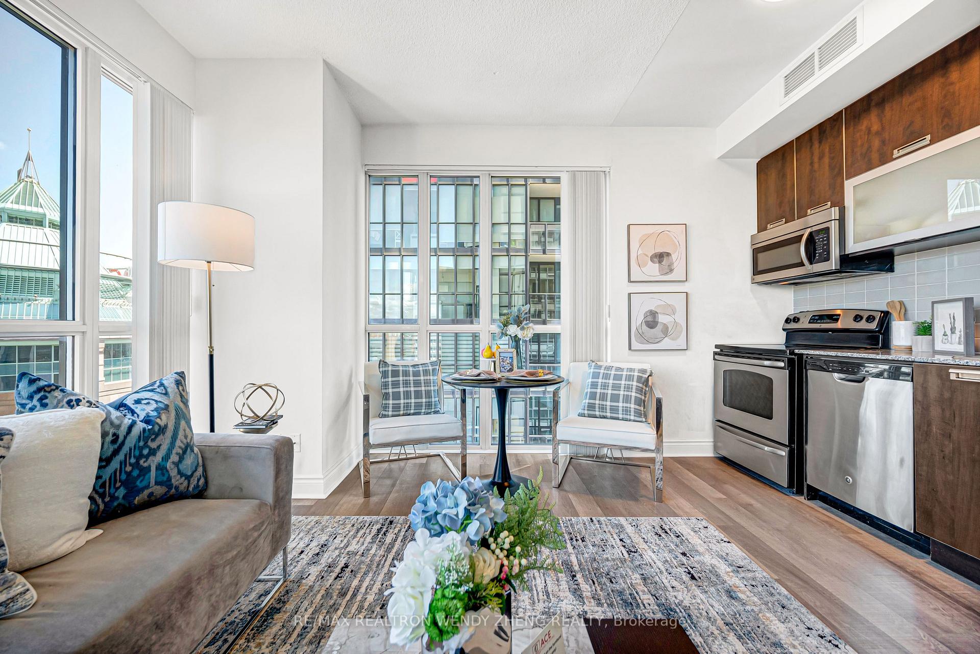 Photo 14 of Unit 2402, 28 Ted Rogers Way, Toronto, Church-Yonge Corridor — HOMEH
