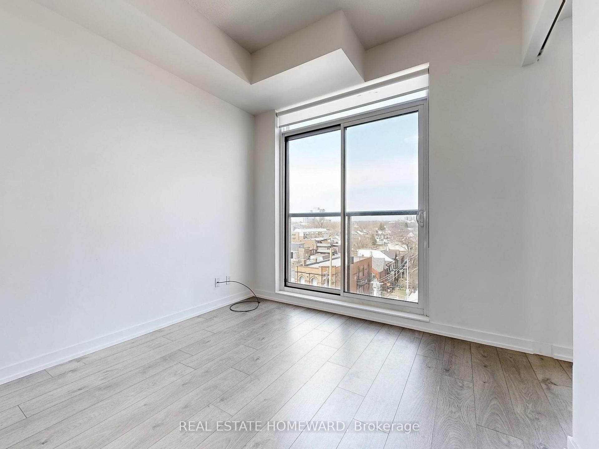 Photo 5 of Unit 722, 297 College Street, Toronto, Kensington-Chinatown — HOMEH