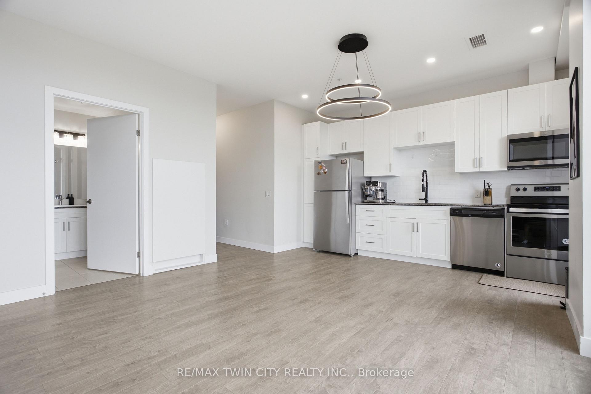 Photo 13 of Unit 1605, 100 Garment Street, Kitchener, City Commercial Core — HOMEH