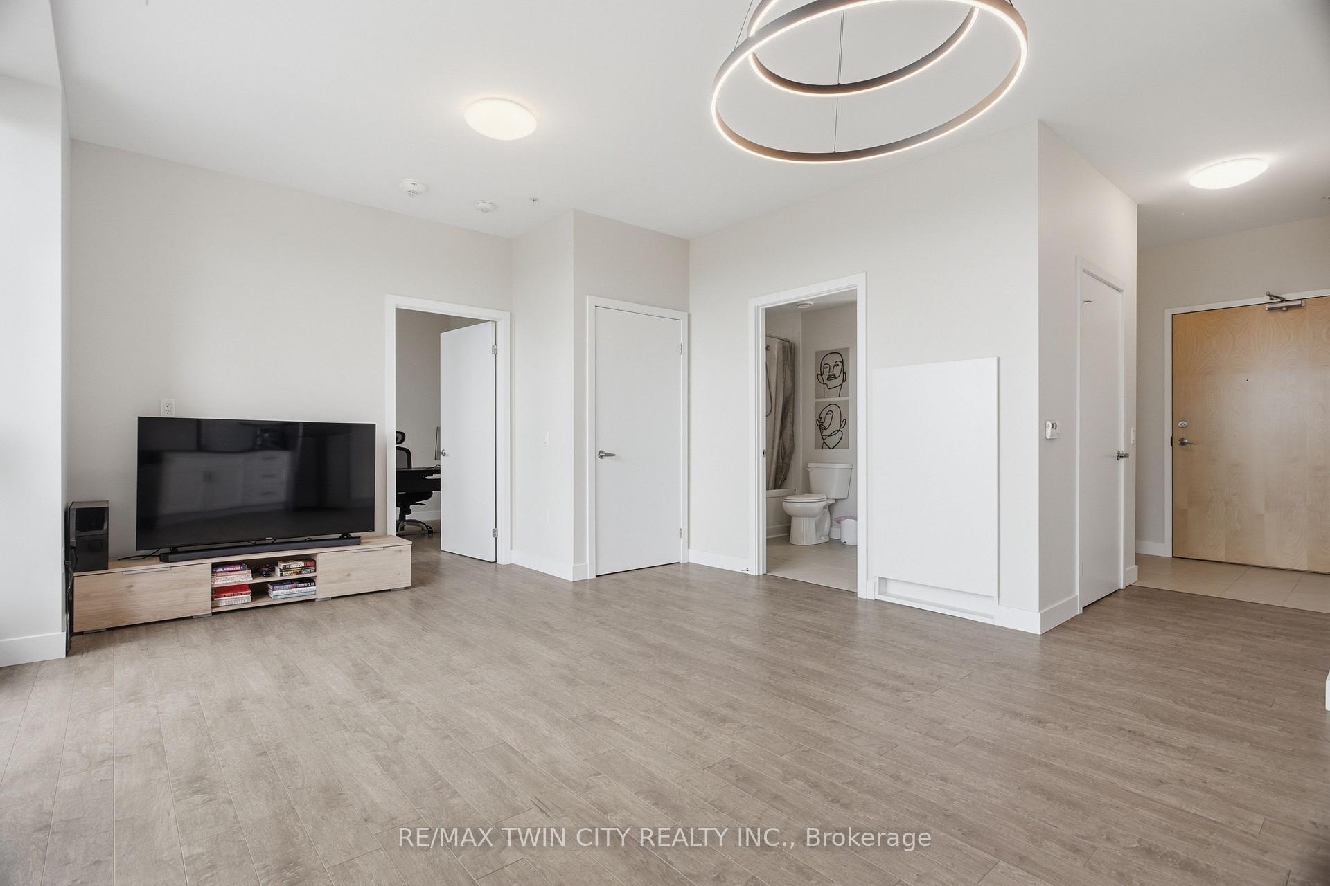 Photo 14 of Unit 1605, 100 Garment Street, Kitchener, City Commercial Core — HOMEH