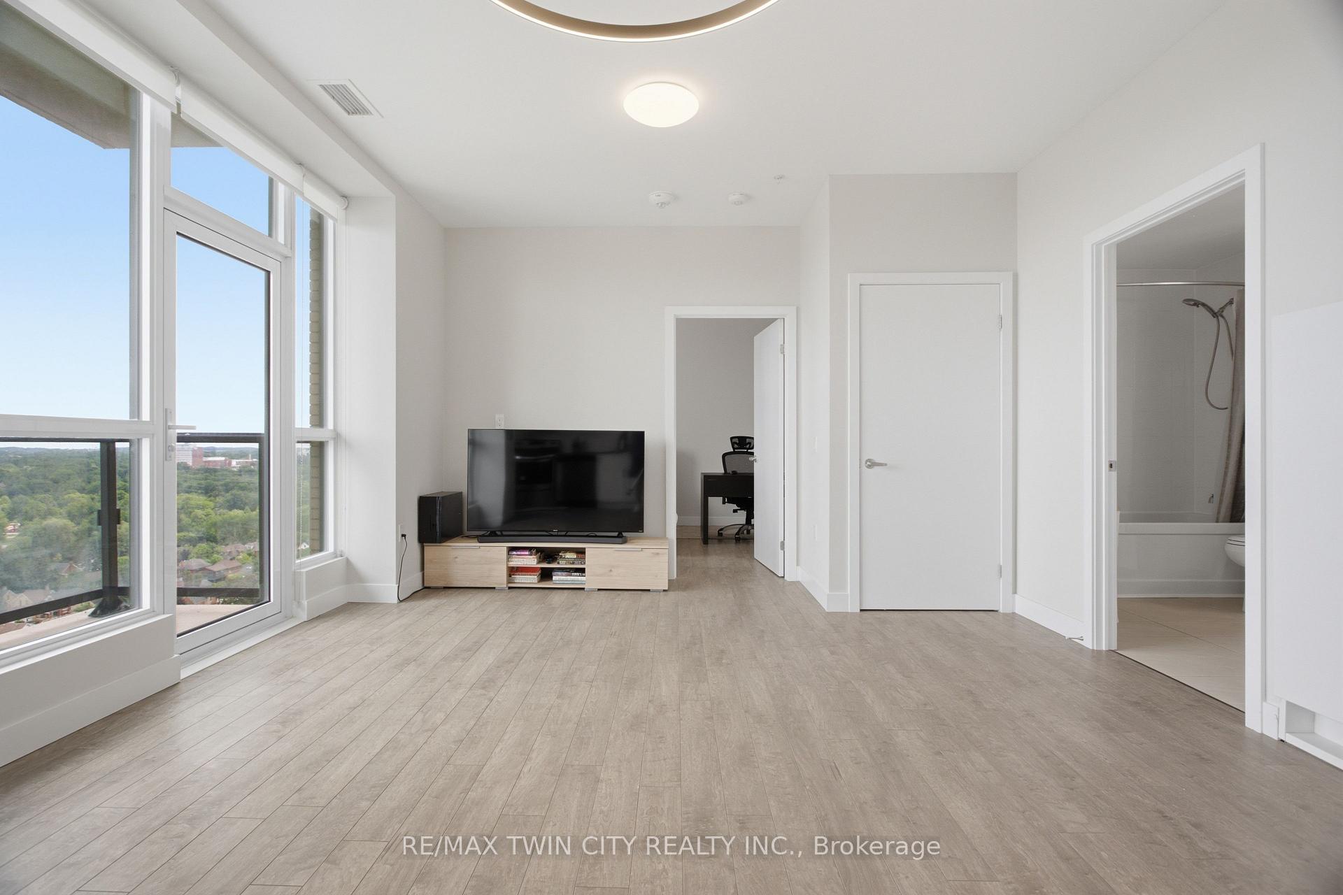 Photo 15 of Unit 1605, 100 Garment Street, Kitchener, City Commercial Core — HOMEH