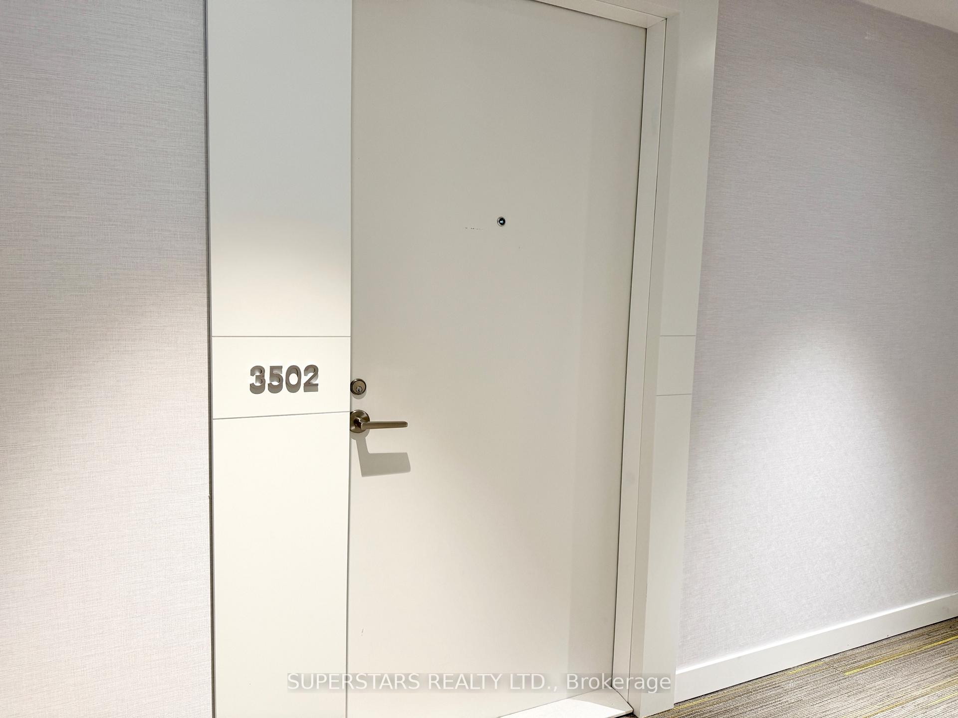 Photo 4 of Unit 3502, 238 Simcoe Street, Toronto, Kensington-Chinatown — HOMEH