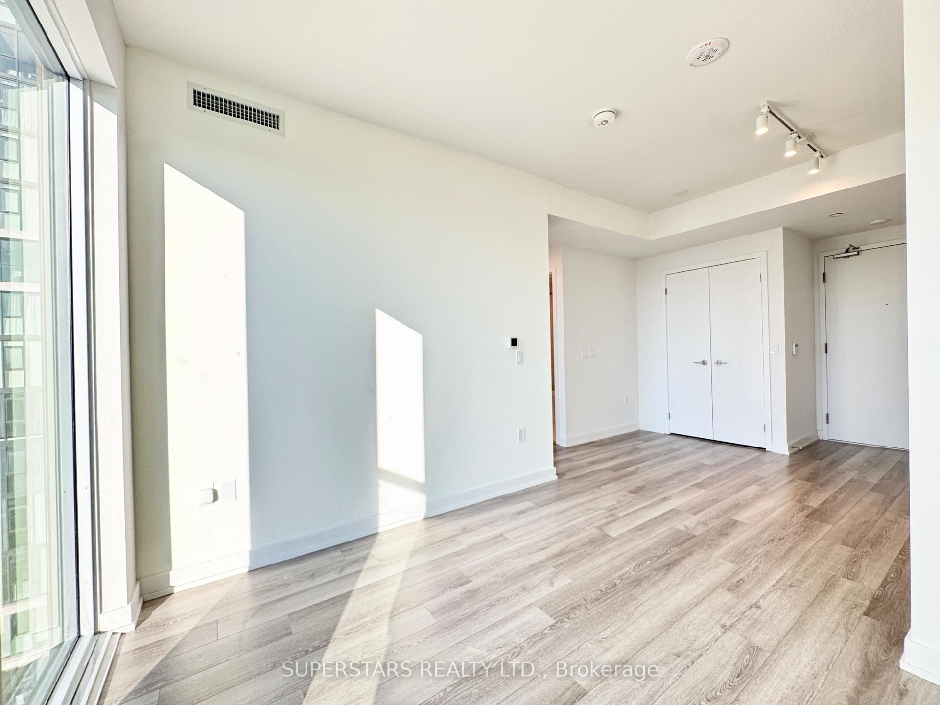 Photo 6 of Unit 3502, 238 Simcoe Street, Toronto, Kensington-Chinatown — HOMEH