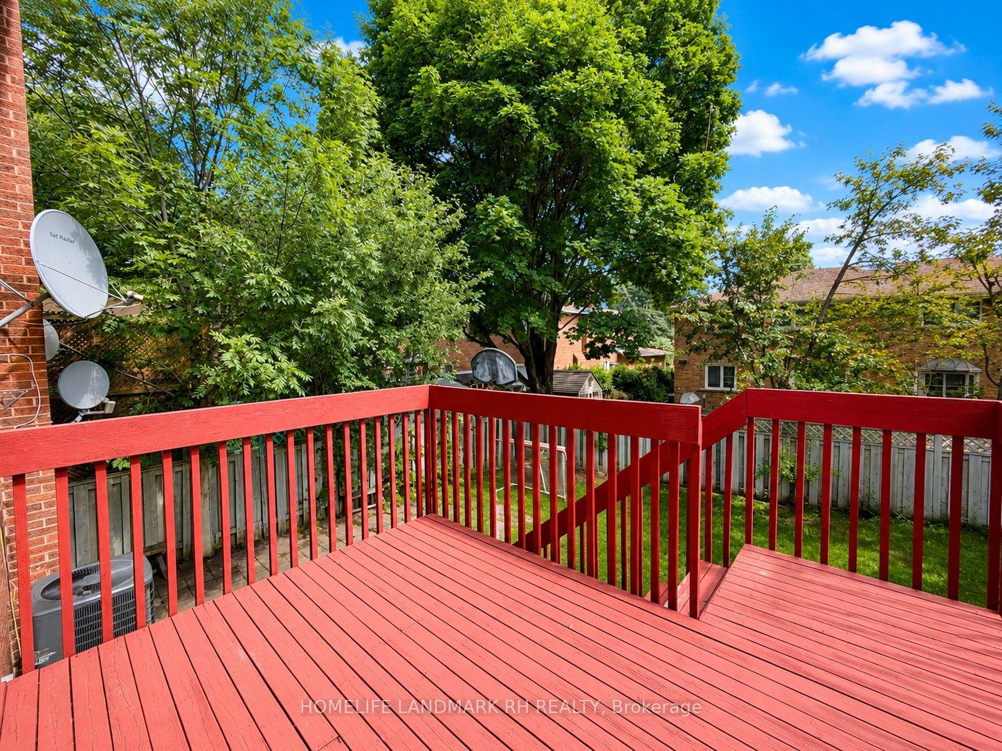 Photo 6 of 101 Pentland Crescent, Vaughan, Maple — HOMEH