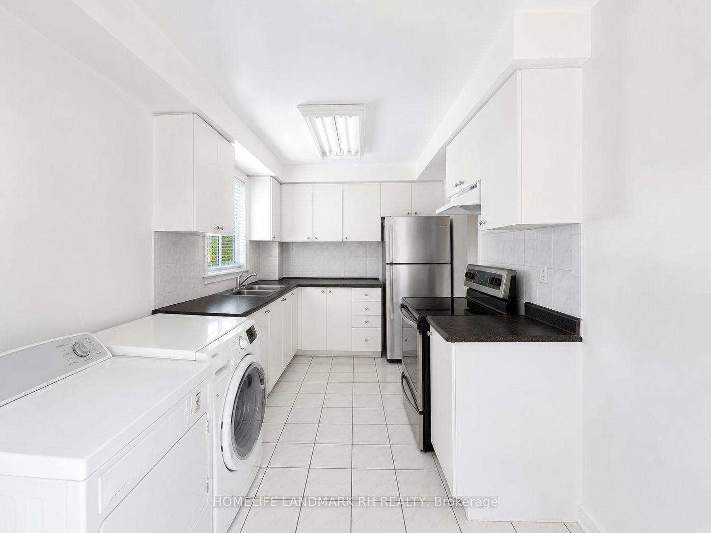 Photo 7 of 101 Pentland Crescent, Vaughan, Maple — HOMEH