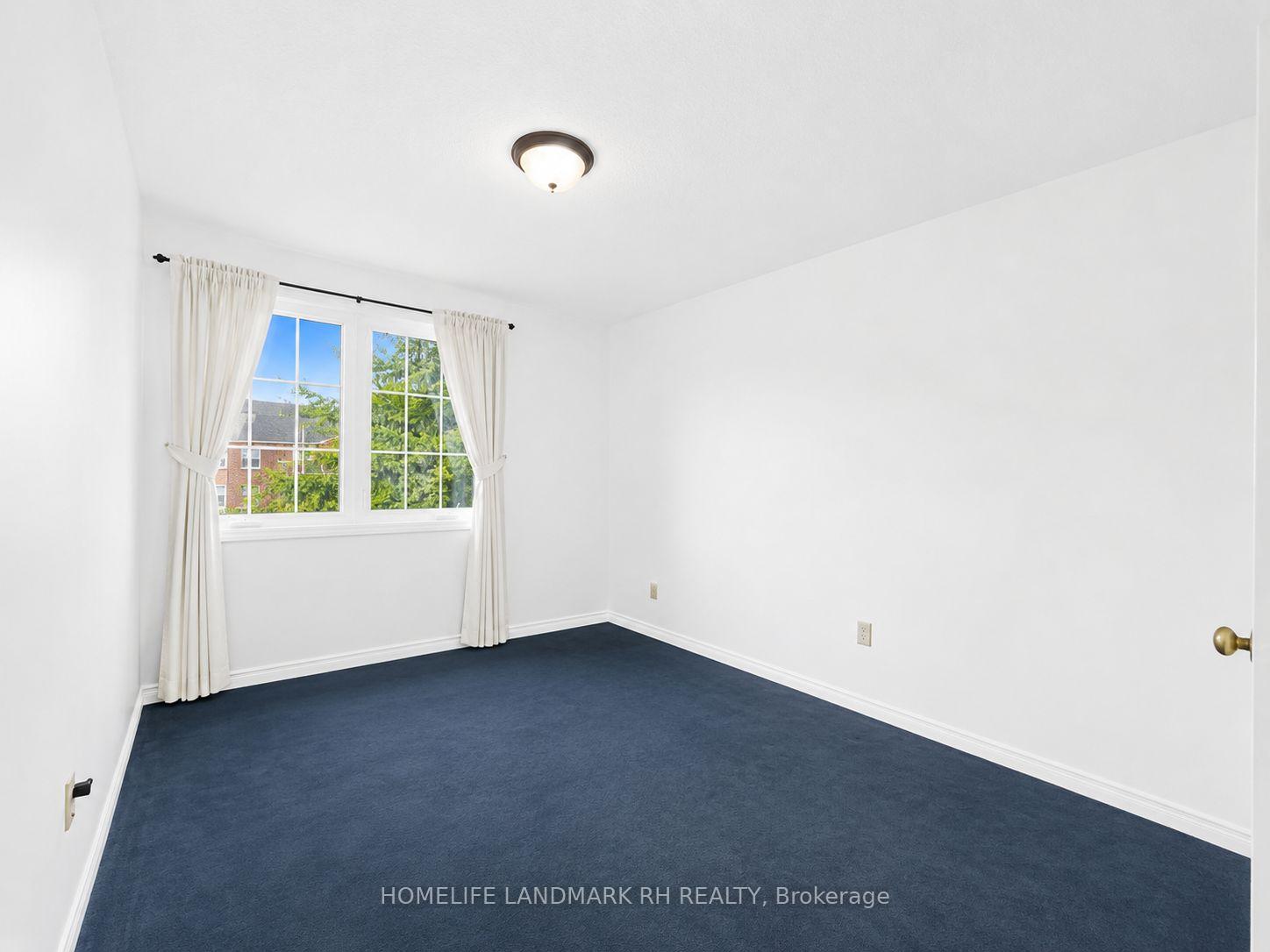Photo 16 of 101 Pentland Crescent, Vaughan, Maple — HOMEH