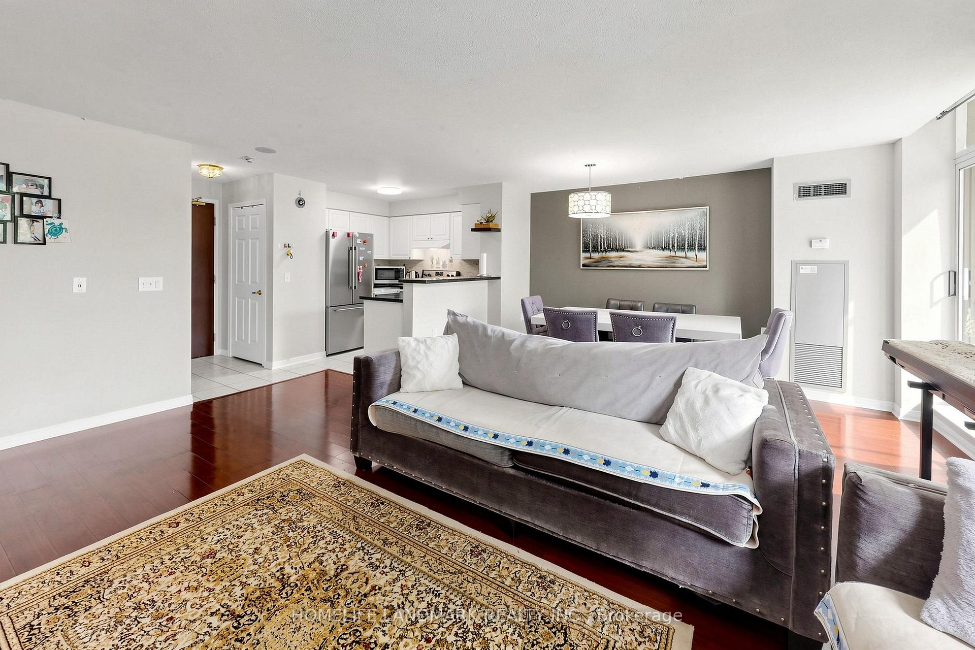 Photo 4 of Unit 312, 22 Olive Avenue, North York, Willowdale East — HOMEH