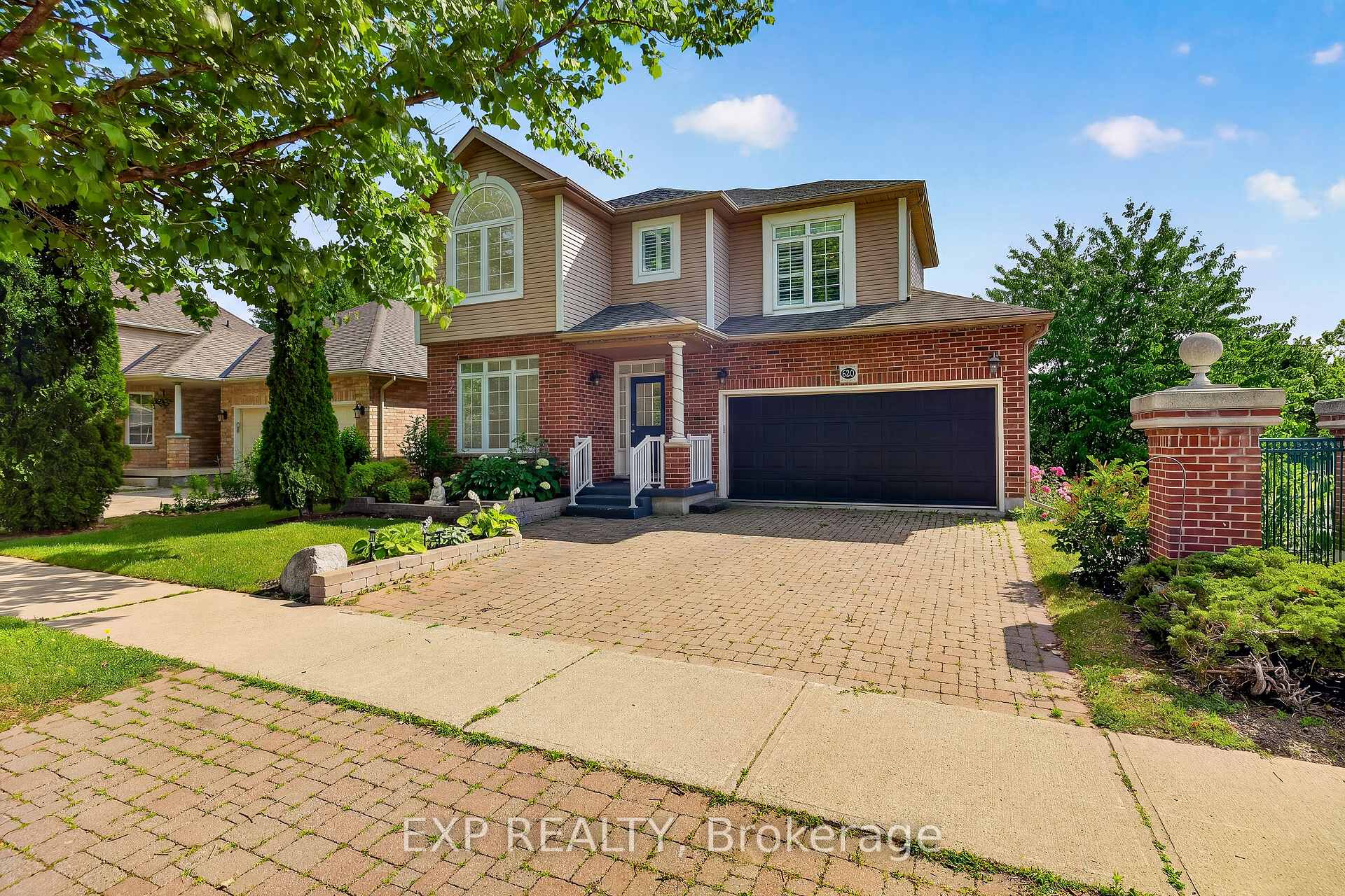 Photo 5 of 620 Munich Circle, Waterloo, Clair Hills — HOMEH