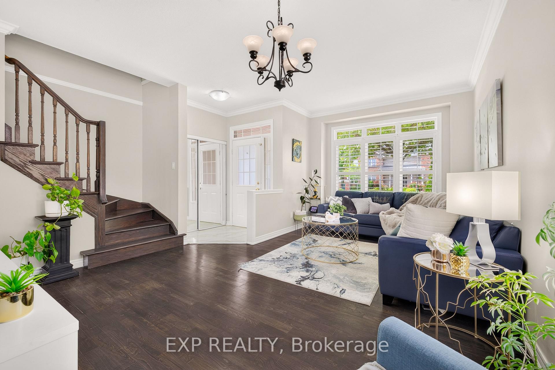 Photo 10 of 620 Munich Circle, Waterloo, Clair Hills — HOMEH
