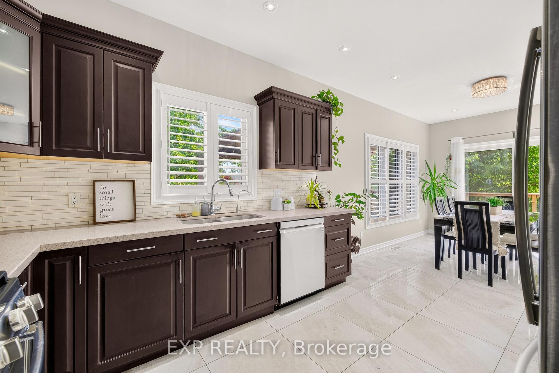 Photo 14 of 620 Munich Circle, Waterloo, Clair Hills — HOMEH