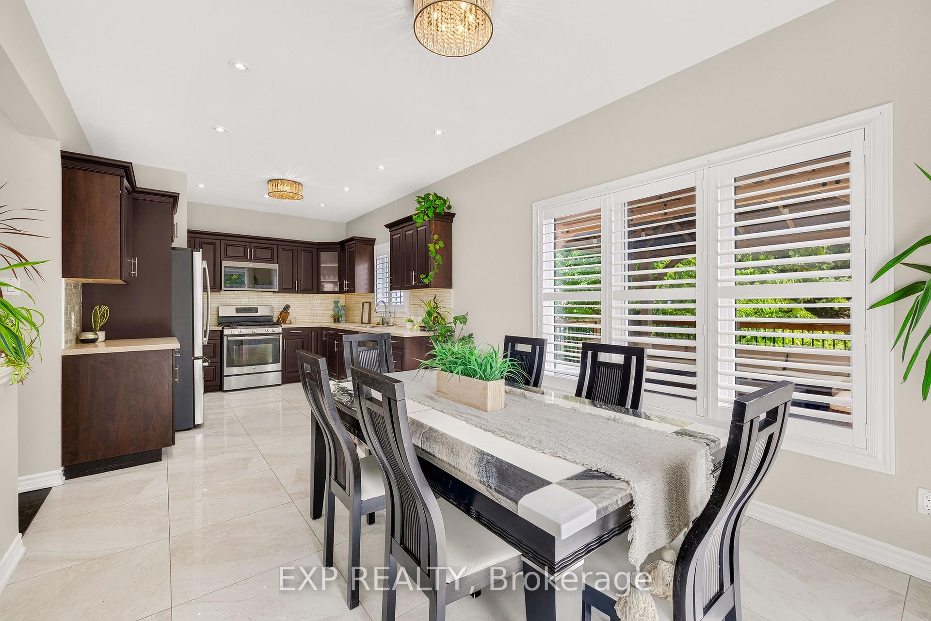Photo 18 of 620 Munich Circle, Waterloo, Clair Hills — HOMEH