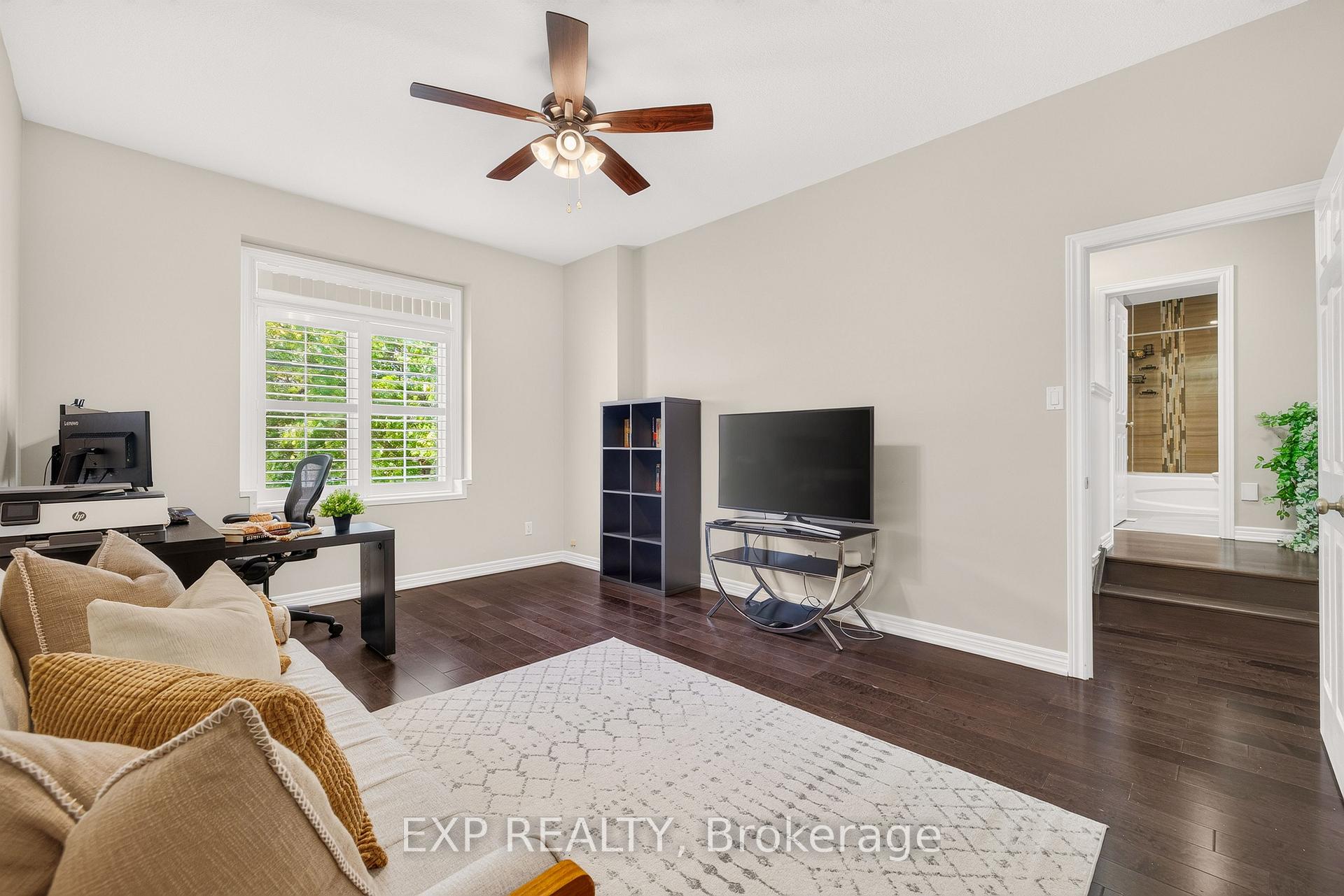 Photo 31 of 620 Munich Circle, Waterloo, Clair Hills — HOMEH