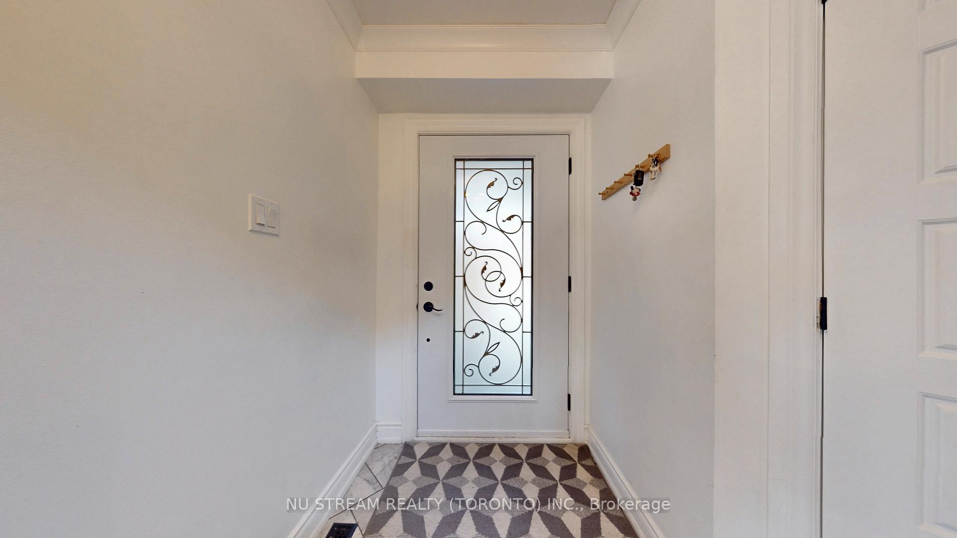 Photo 16 of 3926 Hazelridge Road, Mississauga, Lisgar — HOMEH