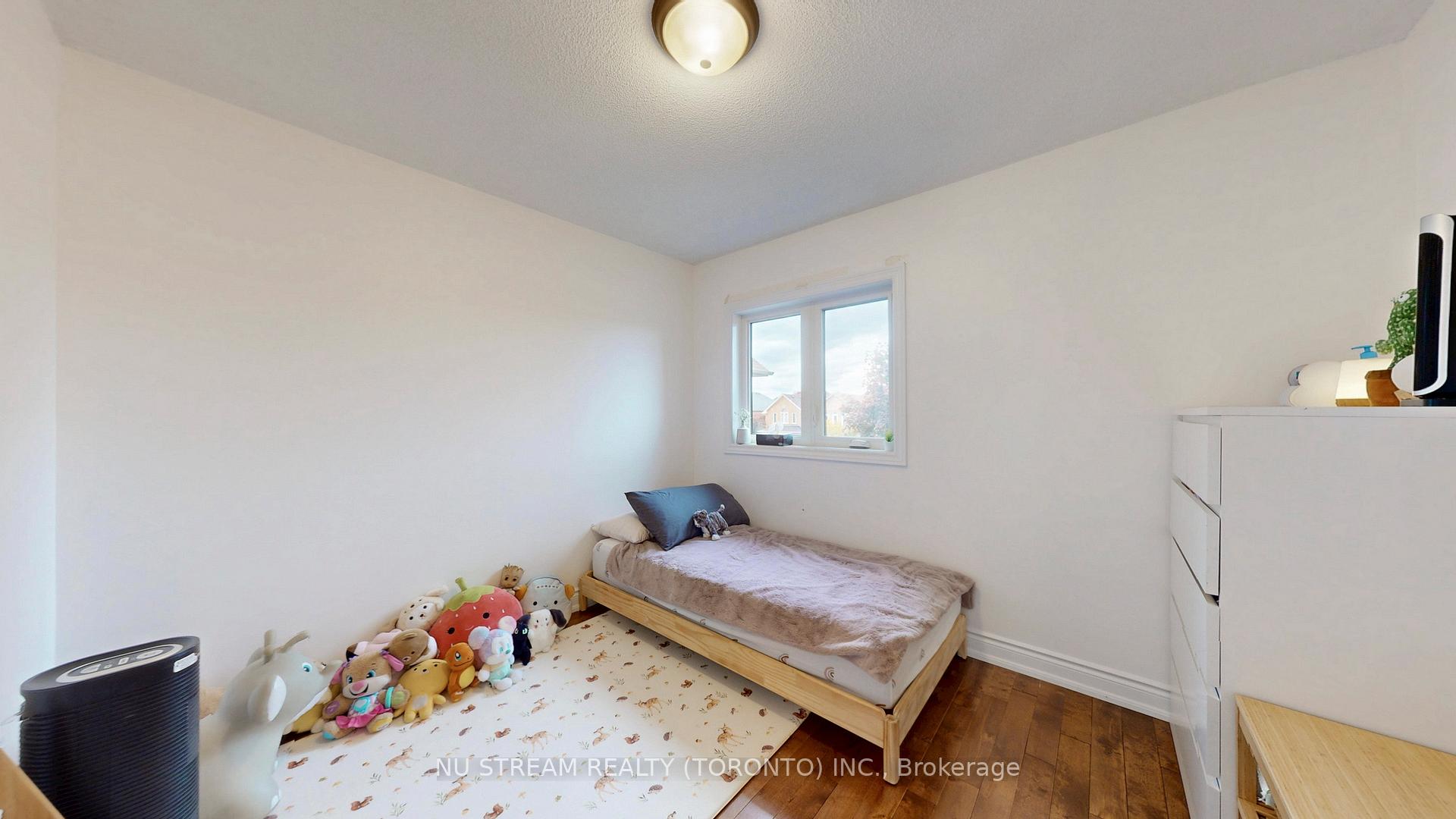 Photo 26 of 3926 Hazelridge Road, Mississauga, Lisgar — HOMEH