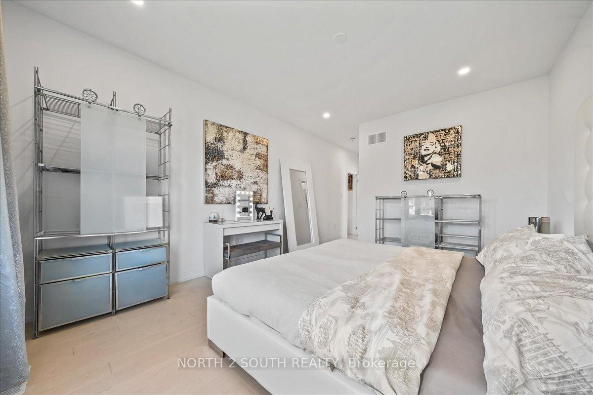 Photo 17 of 118 Berkely Street, Wasaga Beach — HOMEH